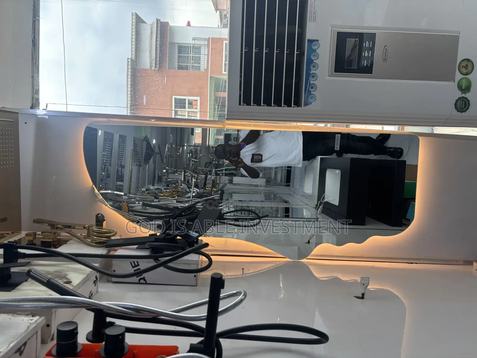 Human Face Sensor Mirror