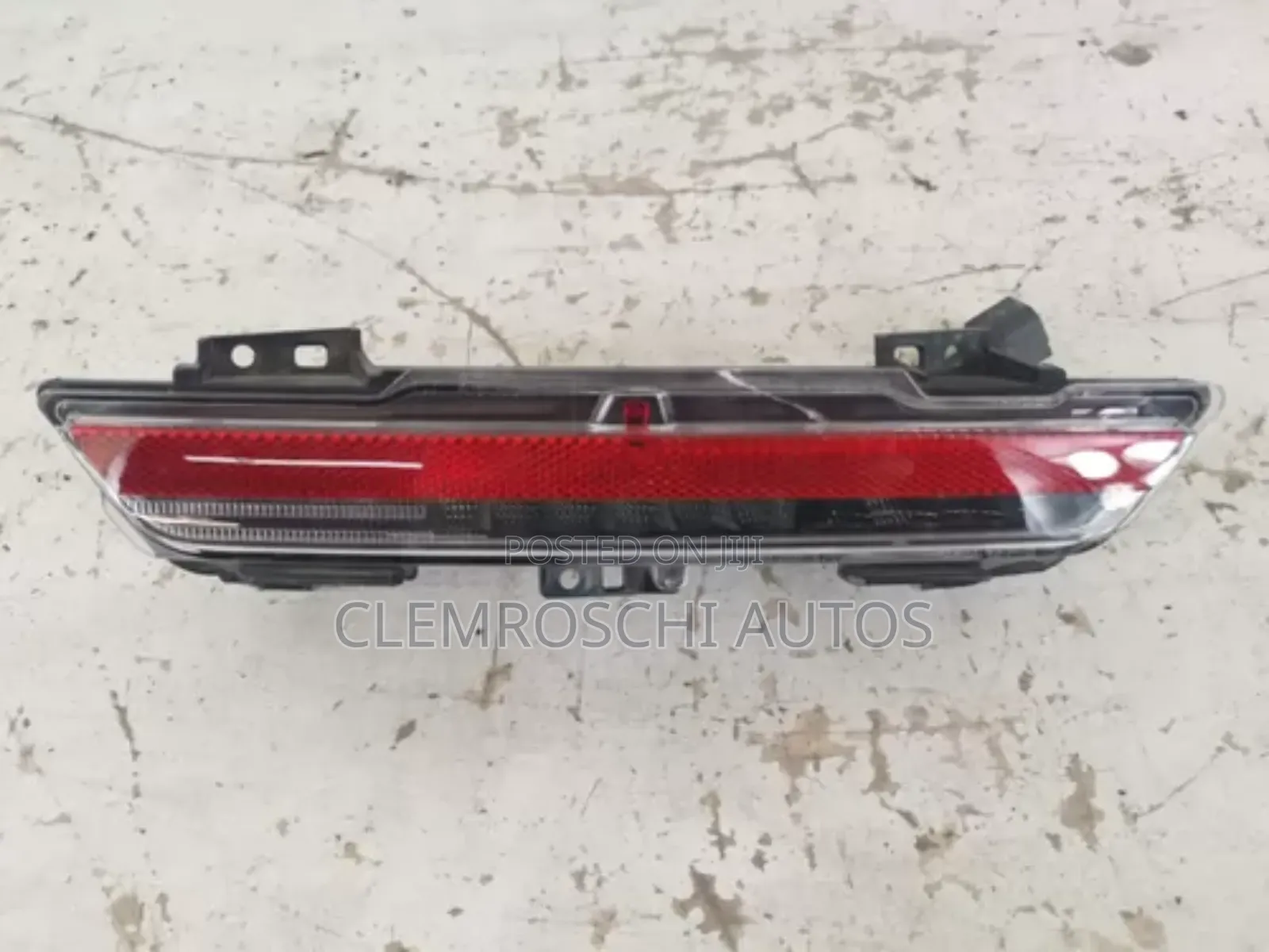 High Quality Certified Back Bumper Reflector Range Rover Vogue 2025
