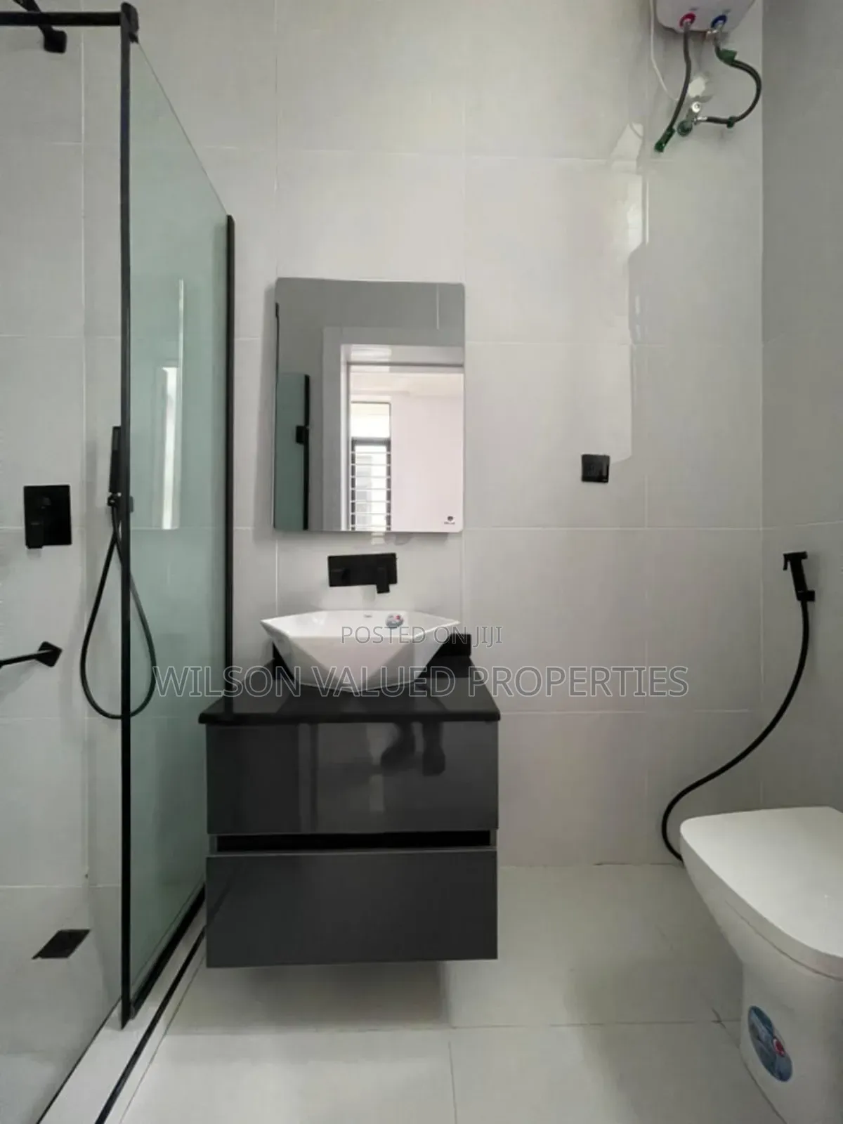 5bdrm Duplex in Wvp Homes, Chevron for sale