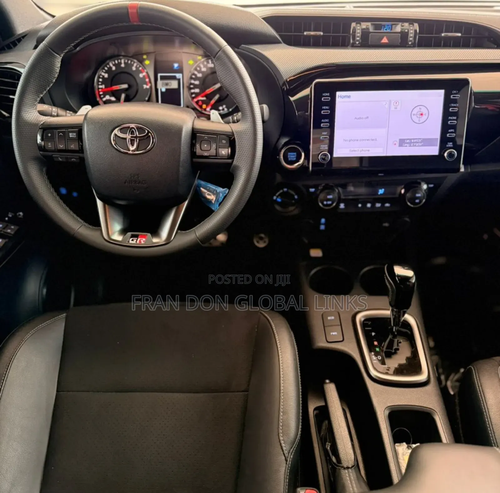 New Toyota Hilux 2025 Black