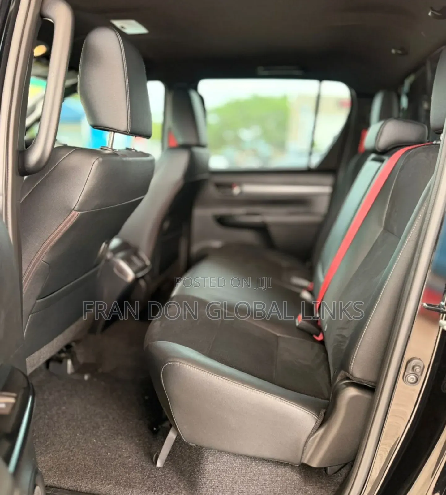 New Toyota Hilux 2025 Black