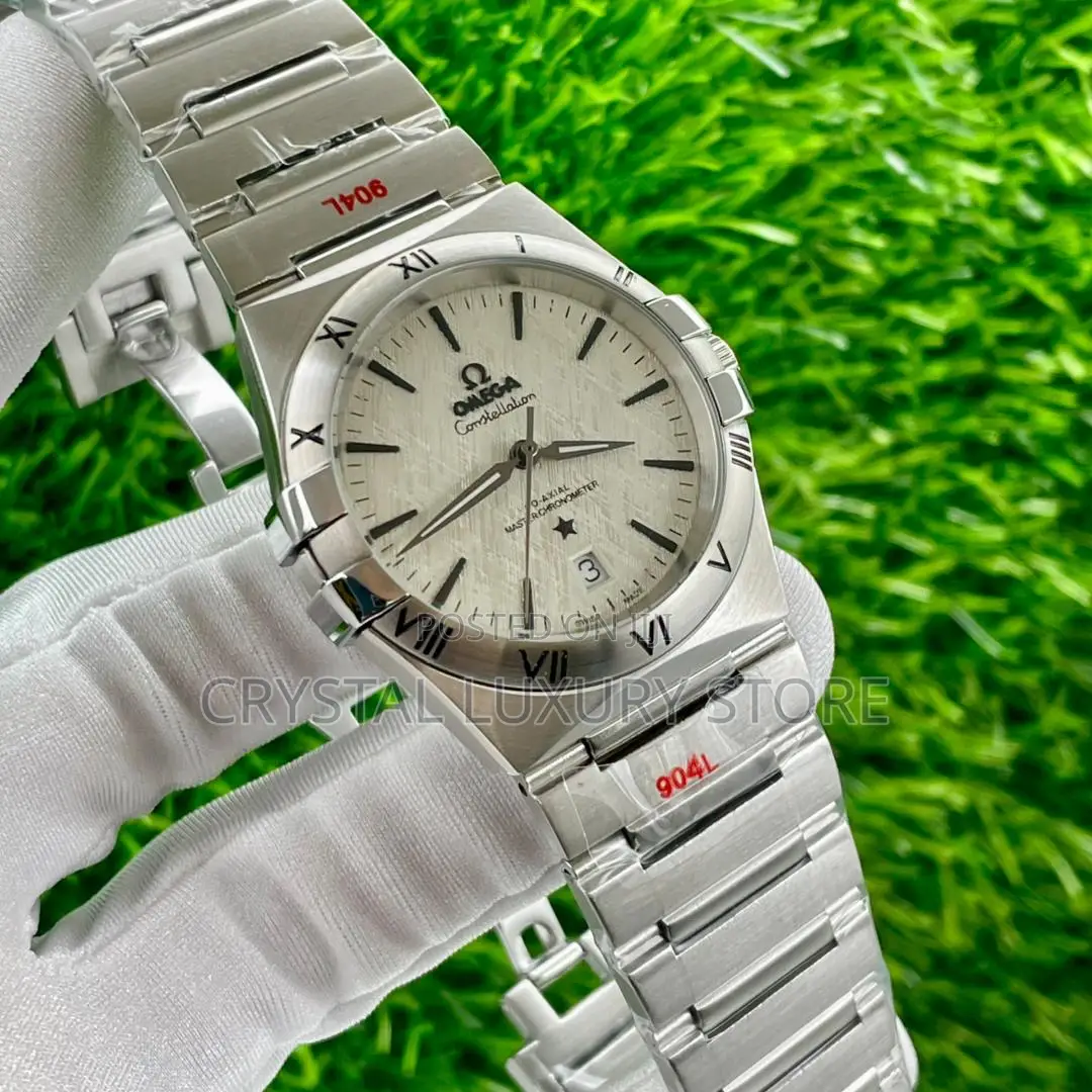 Boss Quality Luxury Men Chain Strap Wristwatch