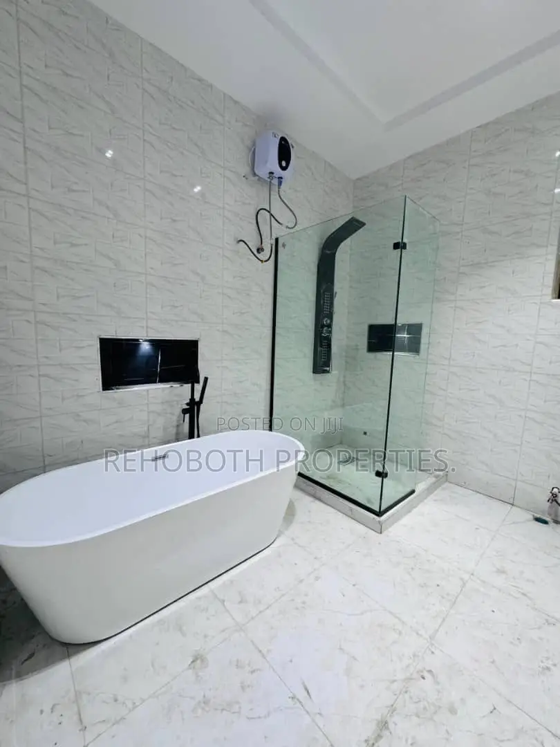 4bdrm Duplex in Aare, Oluyole for sale