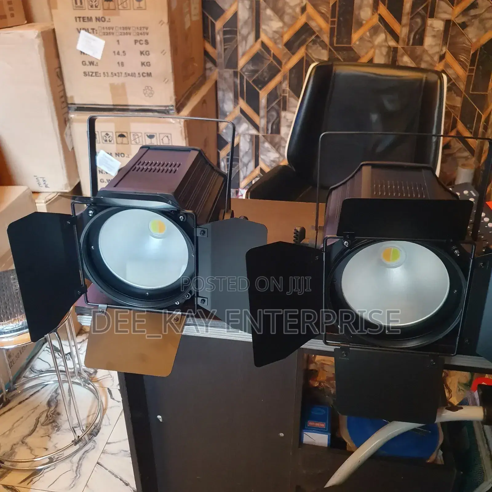 Cob 200 Watts Fresnel Body