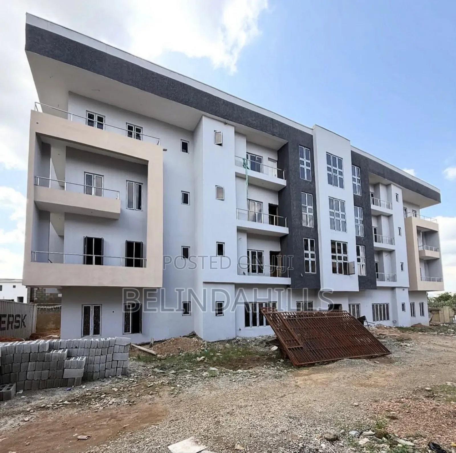 3bdrm Block of Flats in Wuye for sale