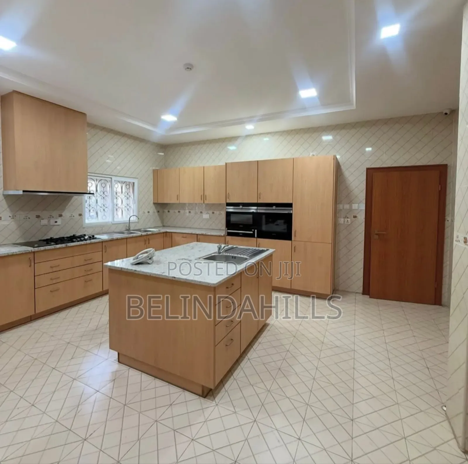 5bdrm Duplex in Maitama for sale