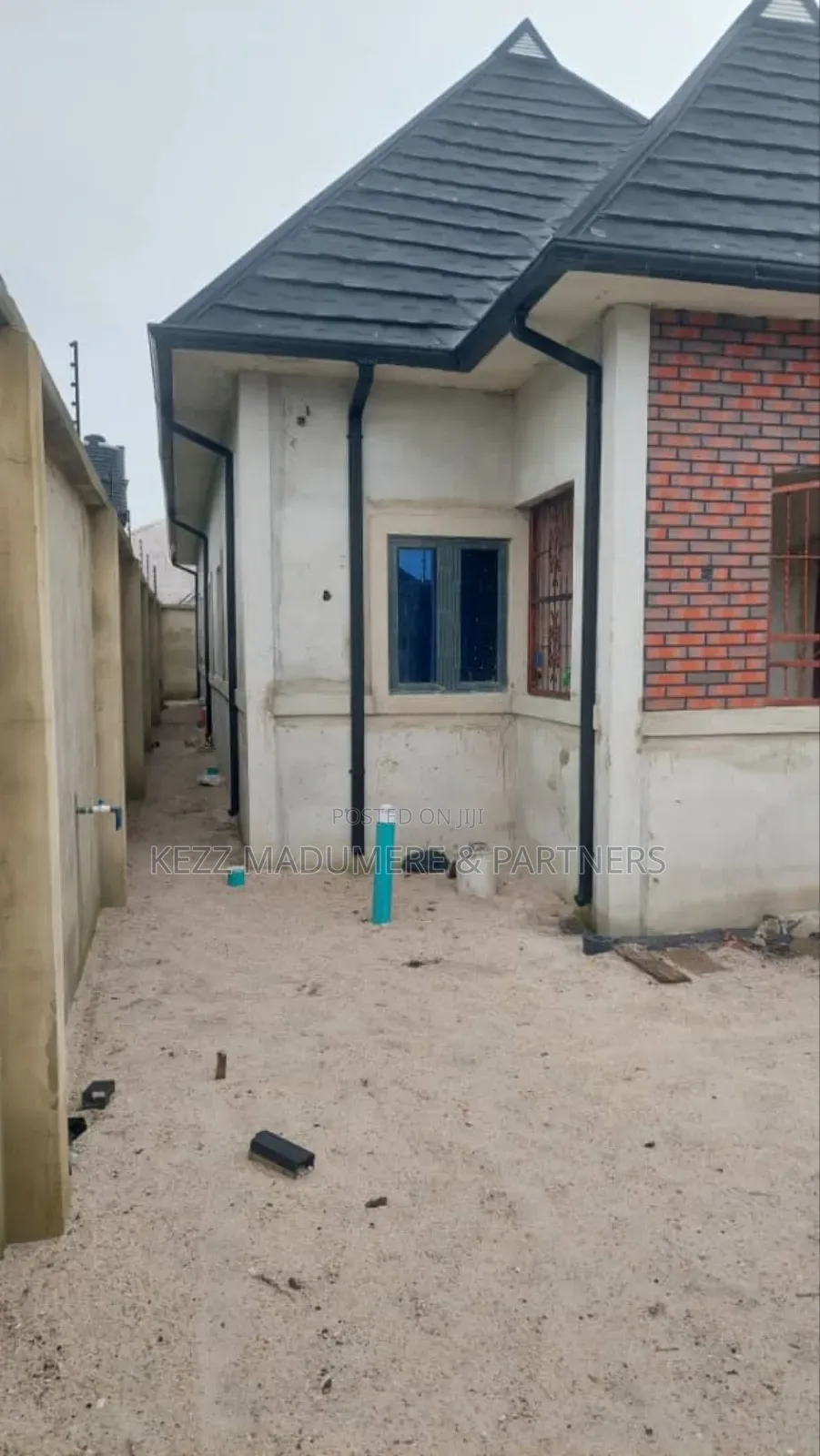 3bdrm Bungalow in Off Sars Road Port for sale