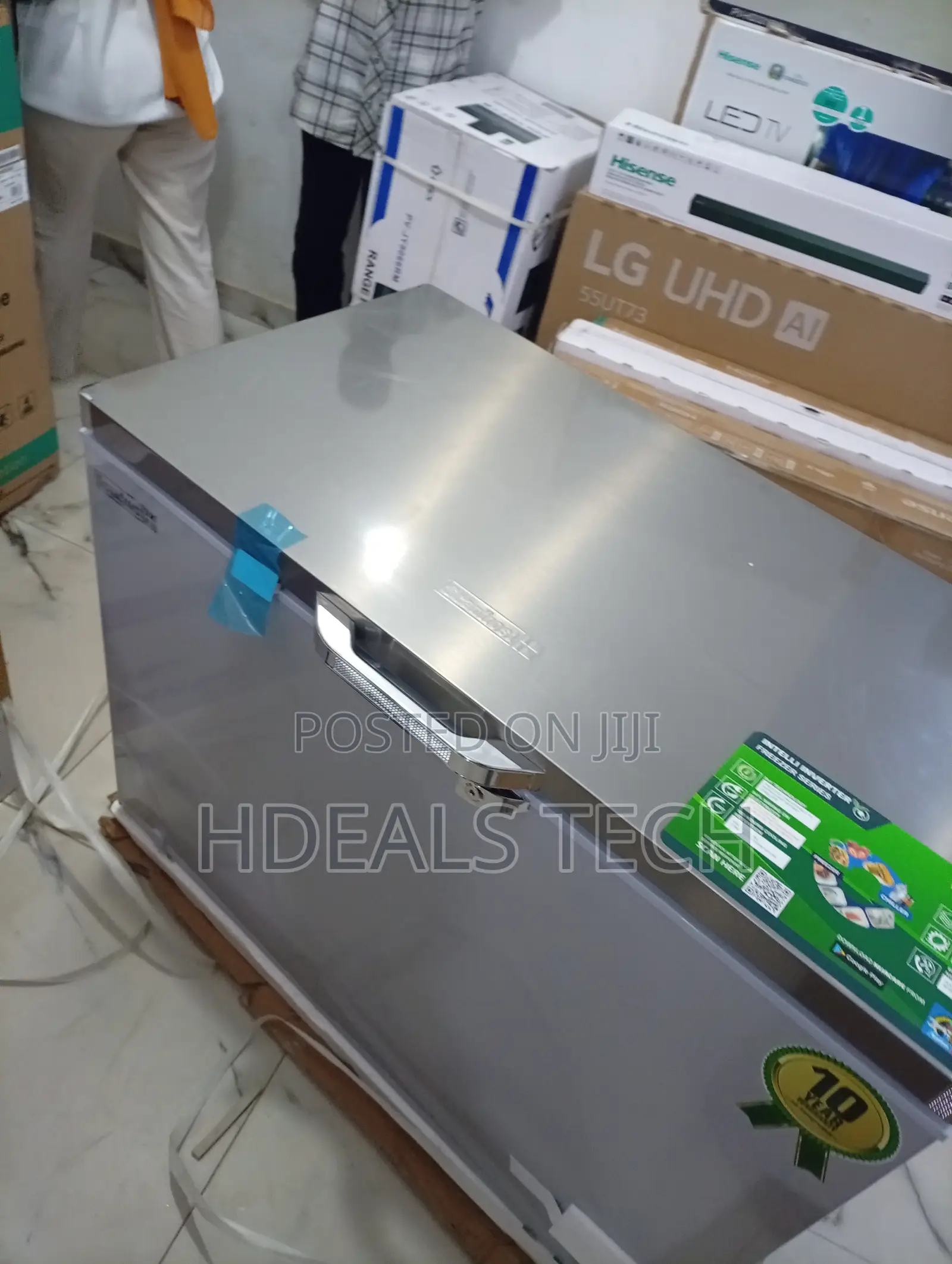 300 Liters Scanfrost Freezer – Neat Fast Freezing