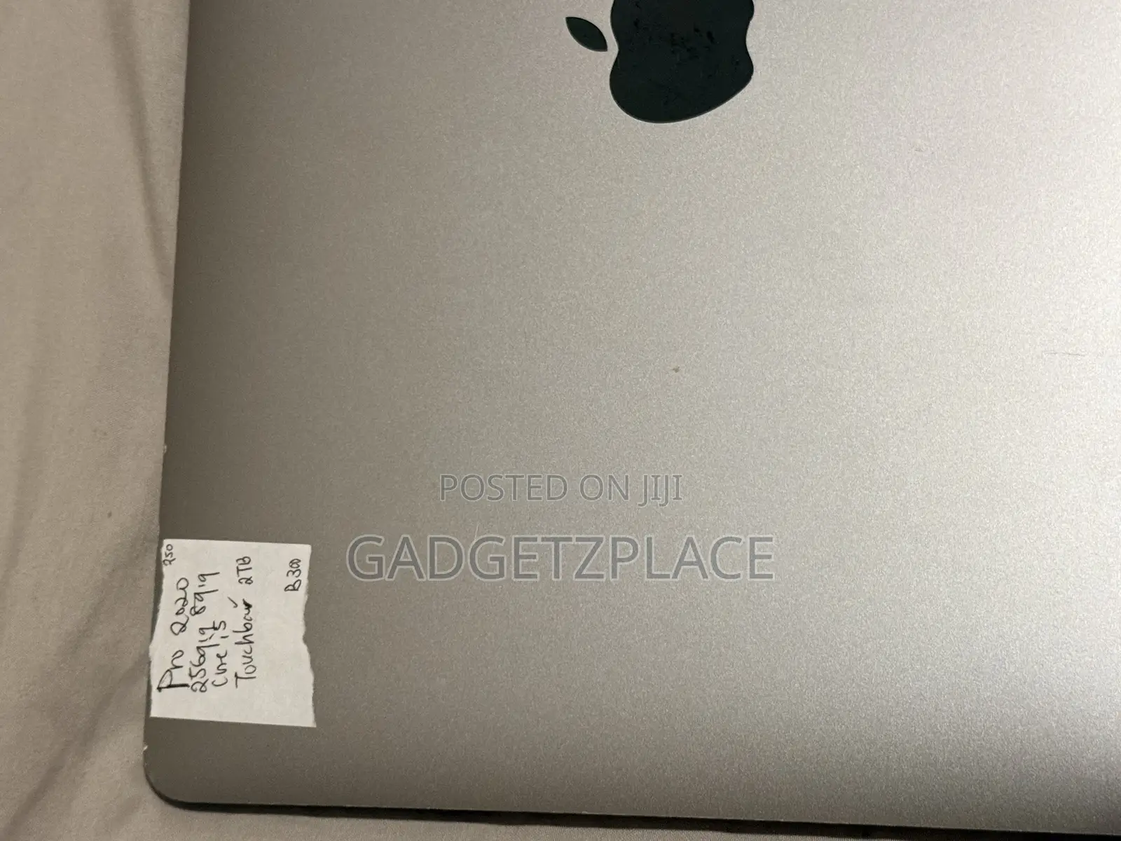 Laptop Apple MacBook Pro 2020 8GB Intel Core I5 SSD 256GB