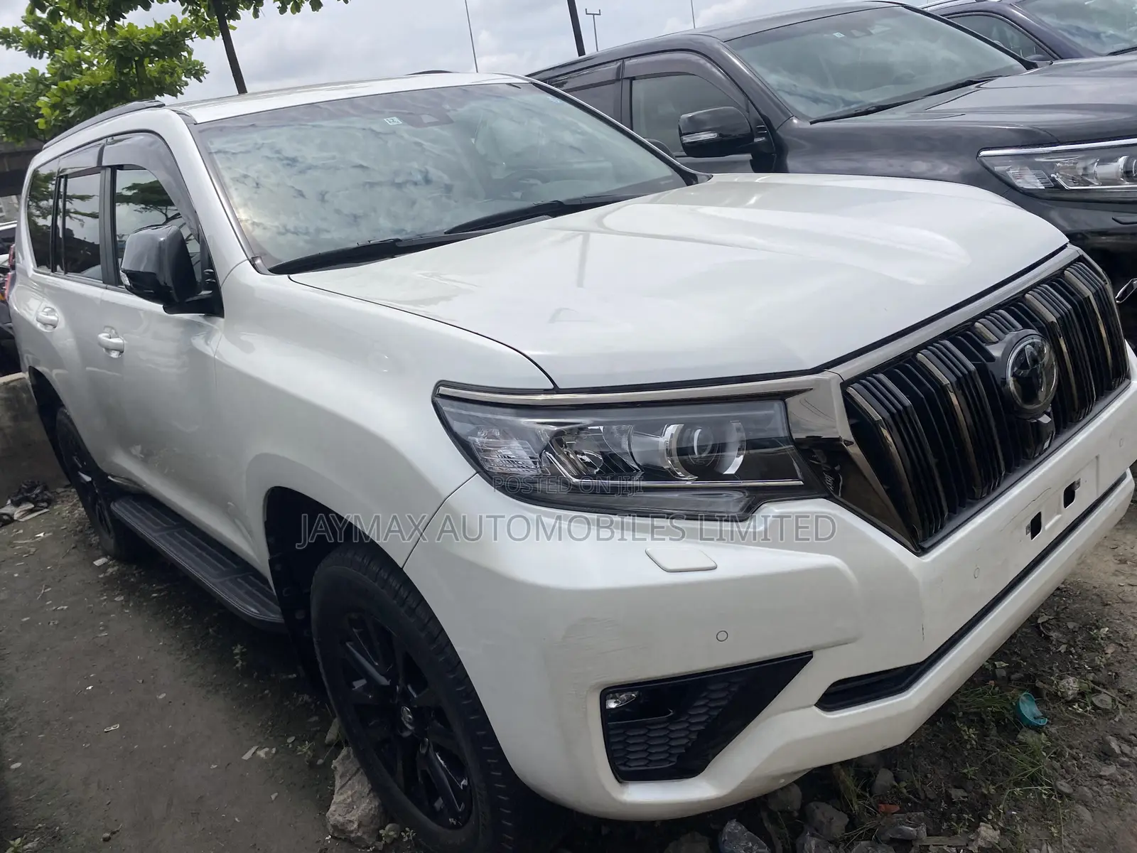 Toyota Land Cruiser Prado 2.8 2023 White
