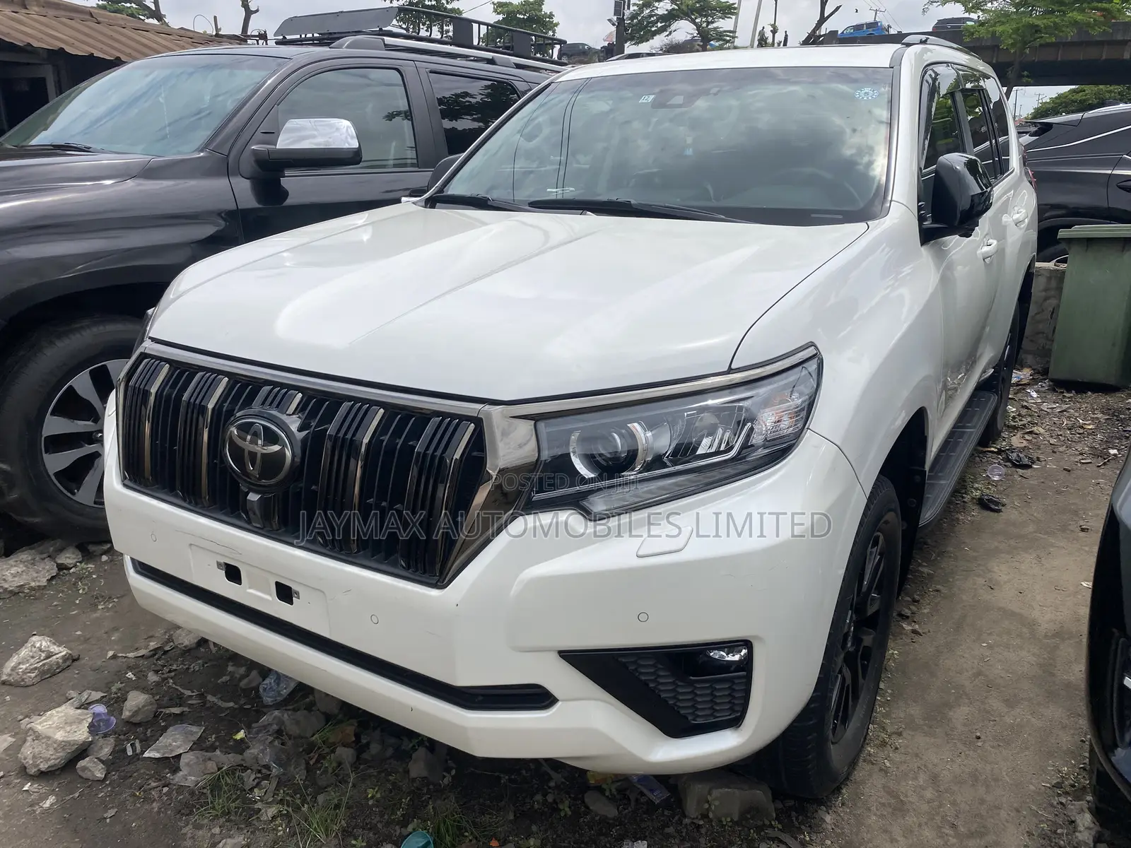 Toyota Land Cruiser Prado 2.8 2023 White