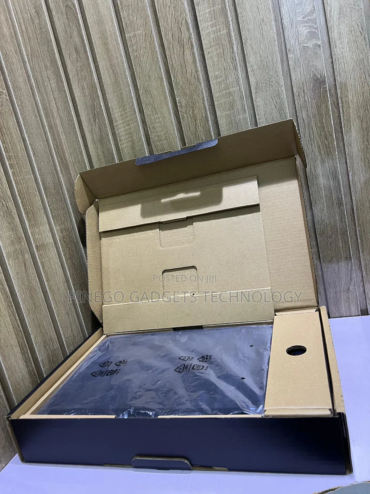 Laptop MSI Katana 15 32GB AMD Ryzen 7 SSD 1T