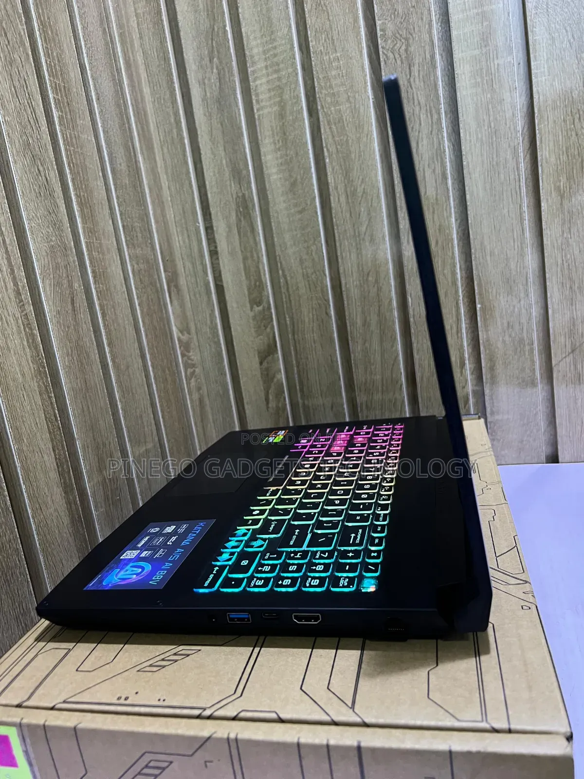 Laptop MSI Katana 15 32GB AMD Ryzen 7 SSD 1T