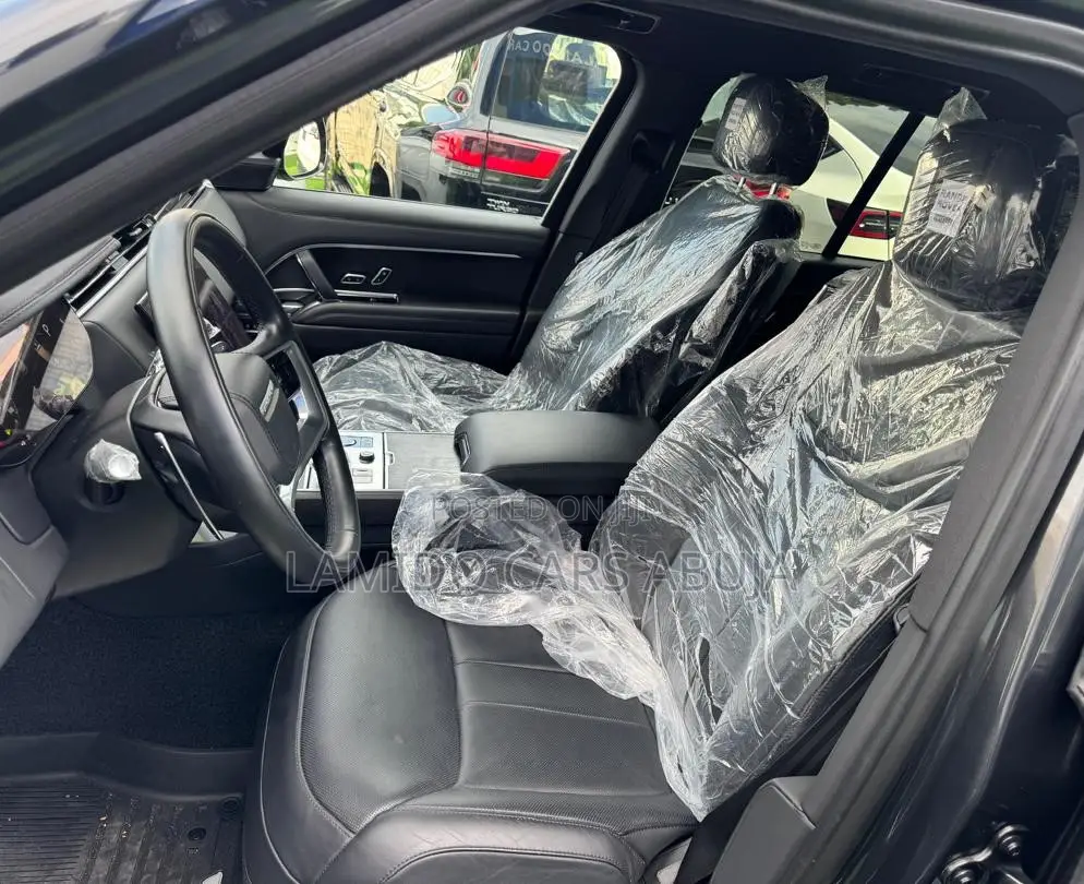 Land Rover Range Rover Vogue 2023 Gray