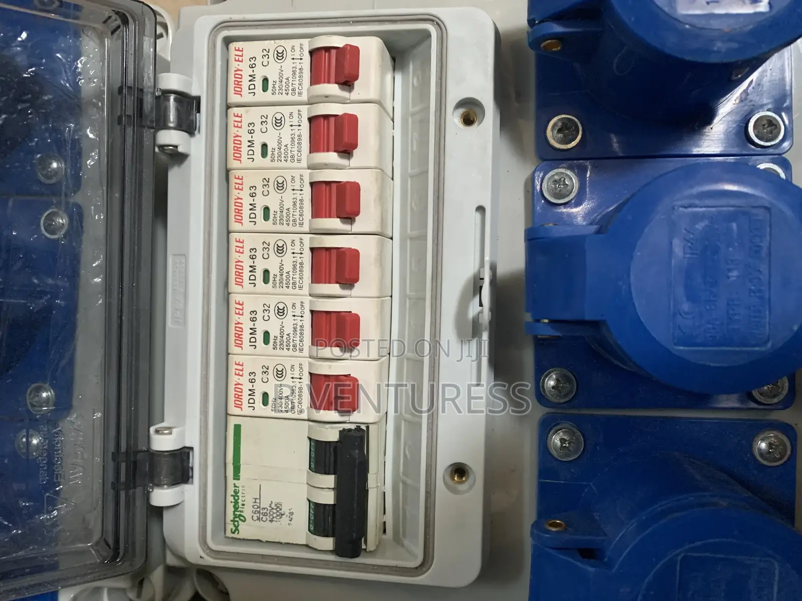 Industrial Distribution Sockets