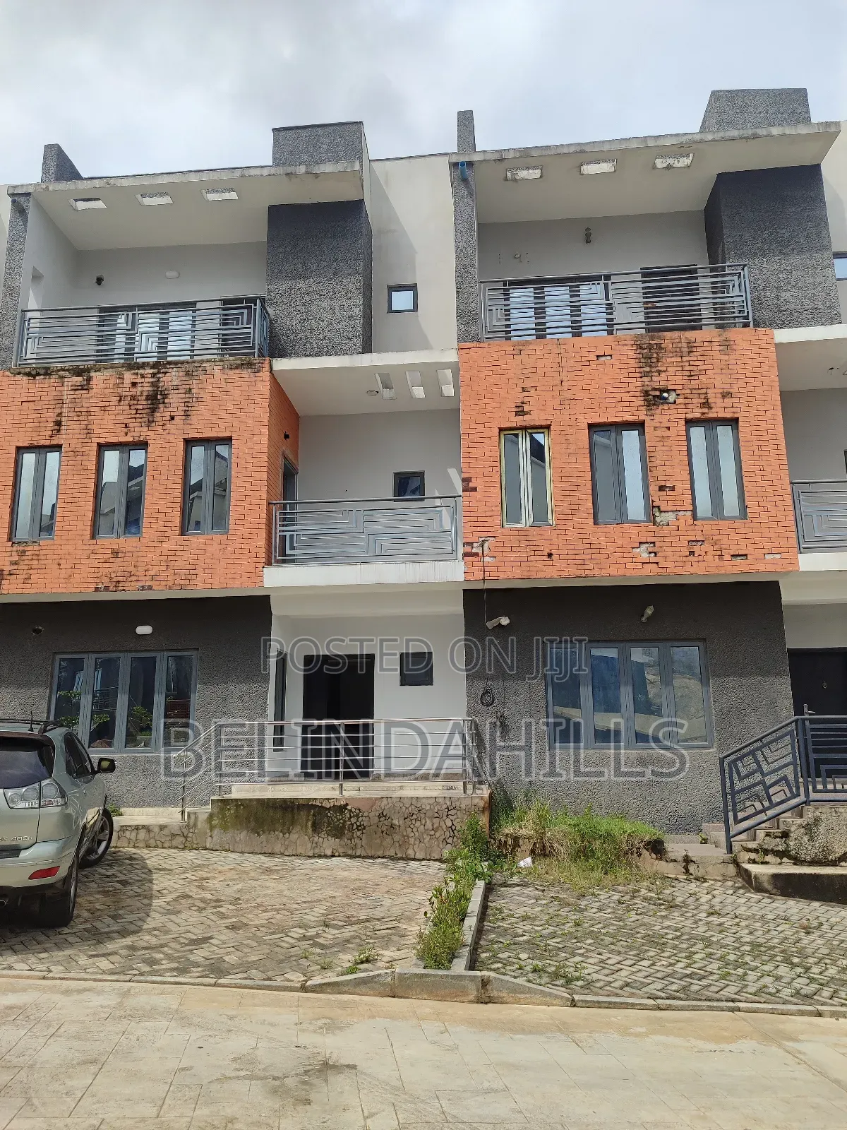 4bdrm Townhouse/Terrace in Guzape District for sale
