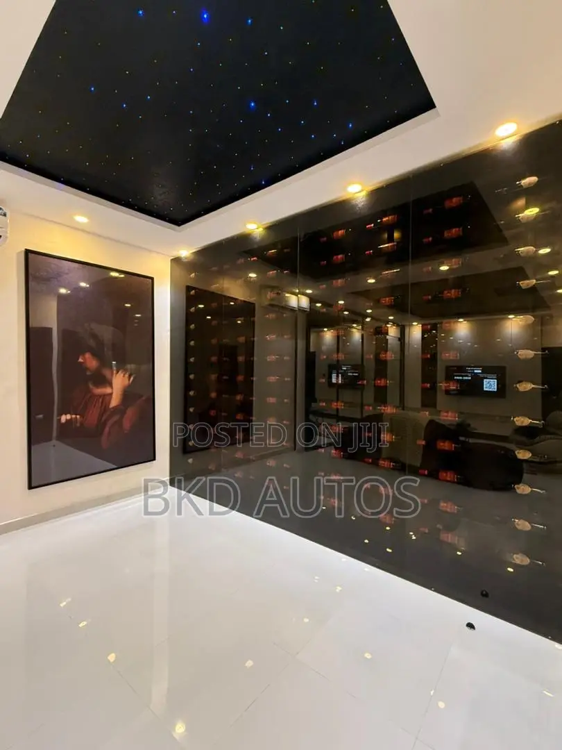 2 Bedroom Apartment With Cinema, Bathtub and Bath Lounge