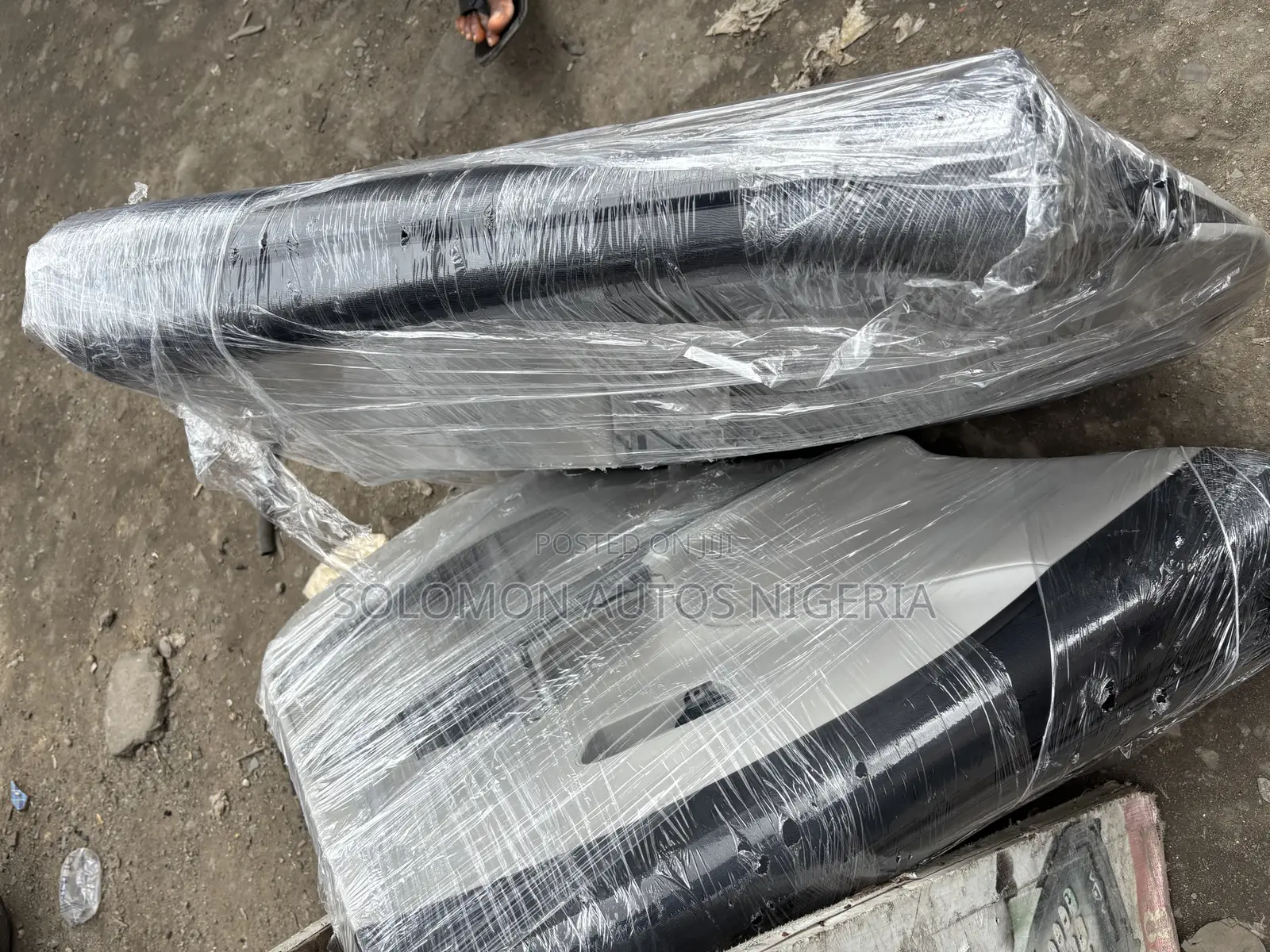 Complete Door Mat Toyota Venza 2011 Model