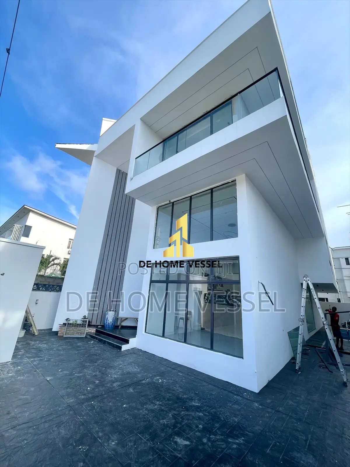 5bdrm Duplex in Ikate for sale