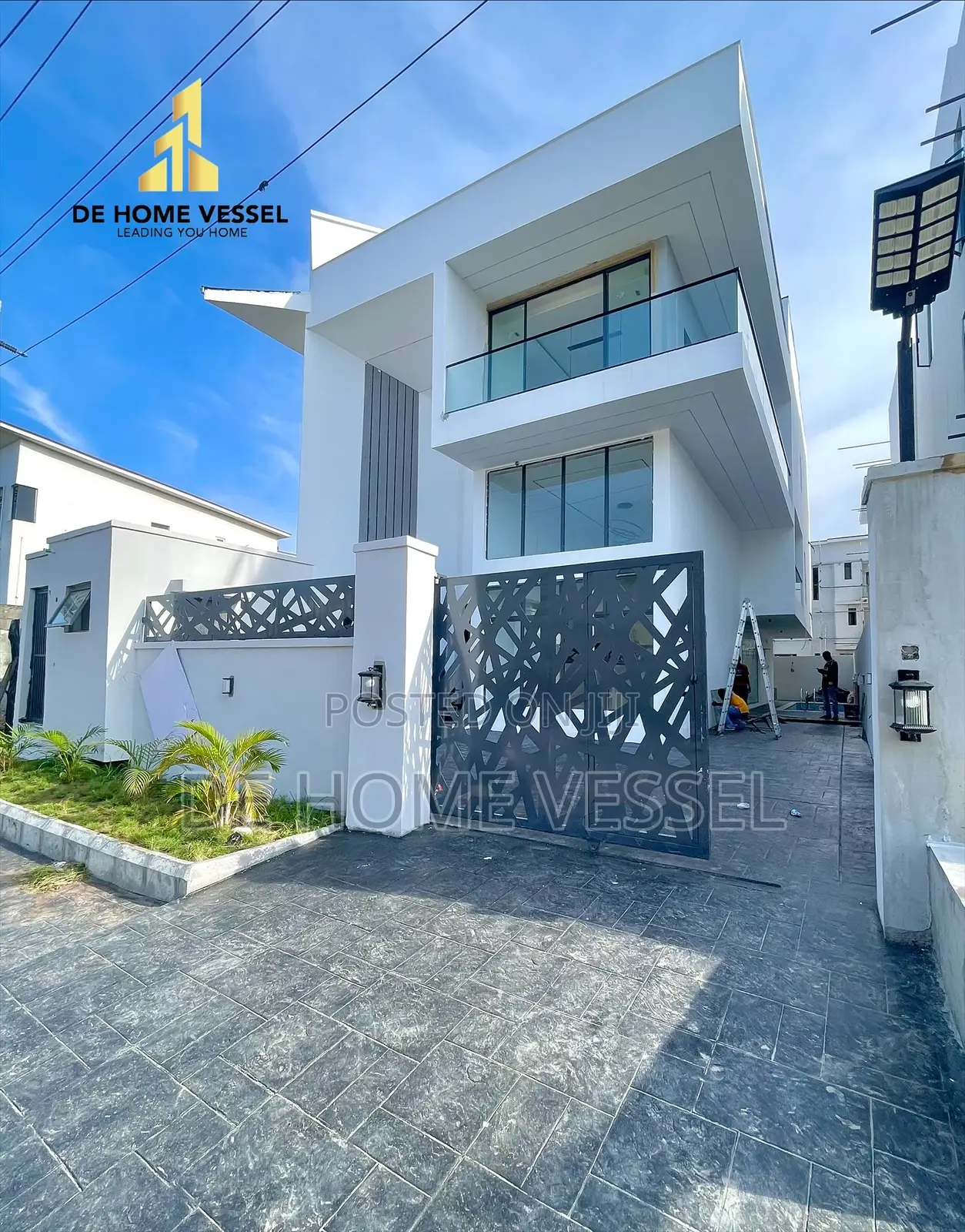 5bdrm Duplex in Ikate for sale