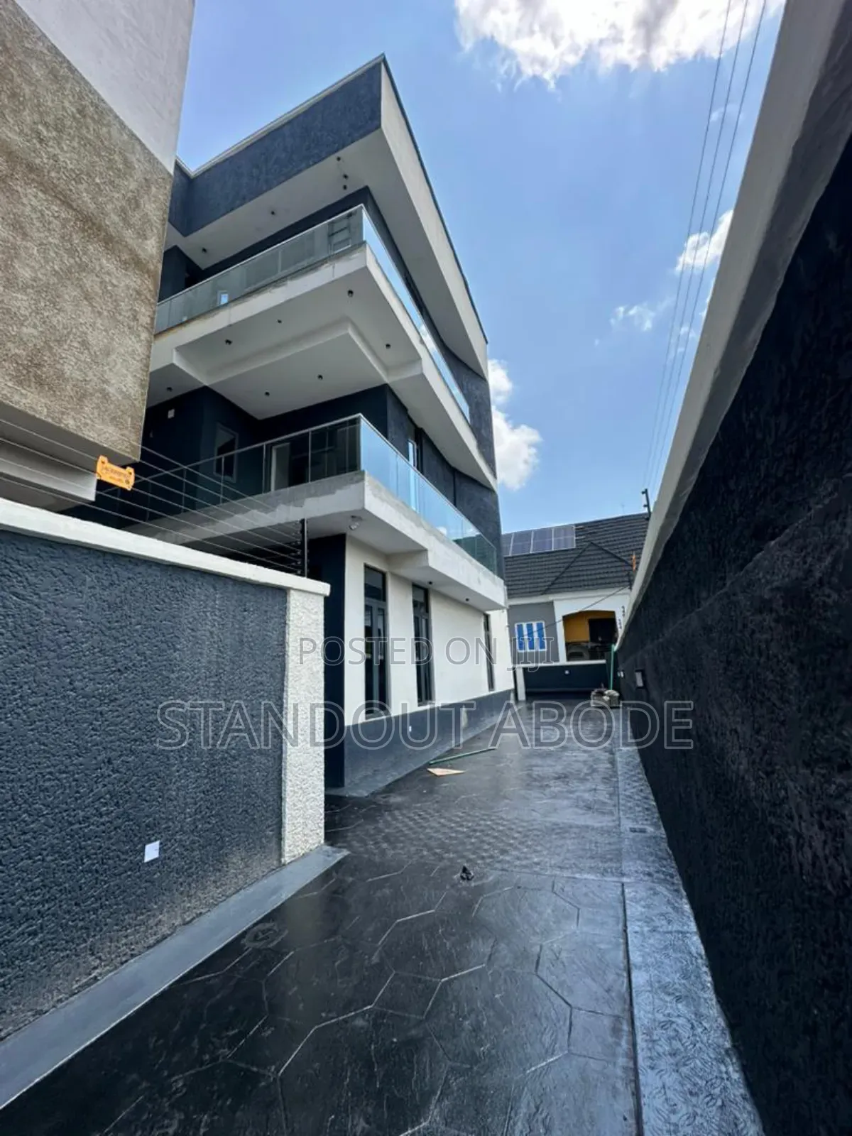5bdrm Duplex in Inside An Estate, Omole Phase 1 for sale
