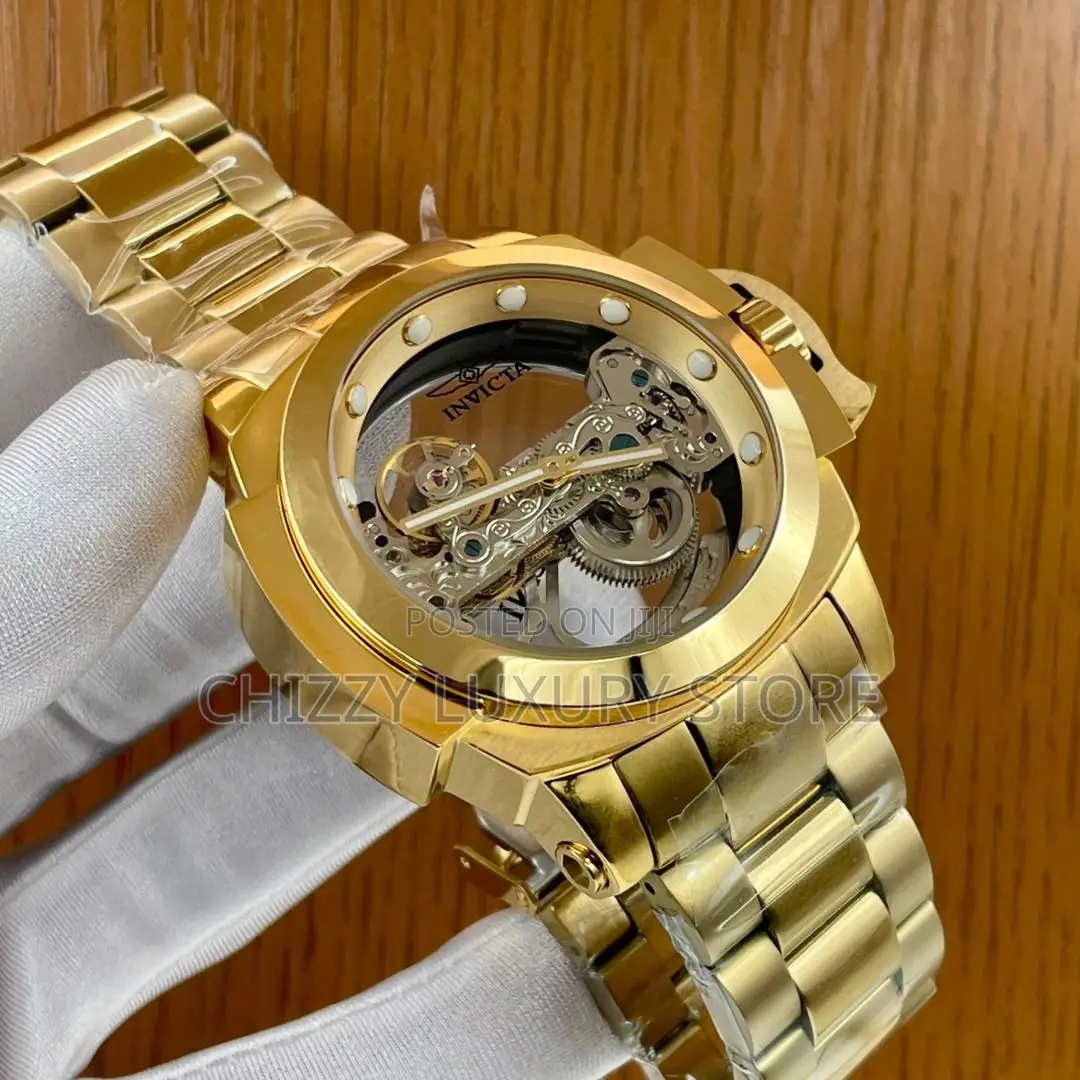 Invicta Quality Luxury Men Chronograph Chain Strap Wristwatch