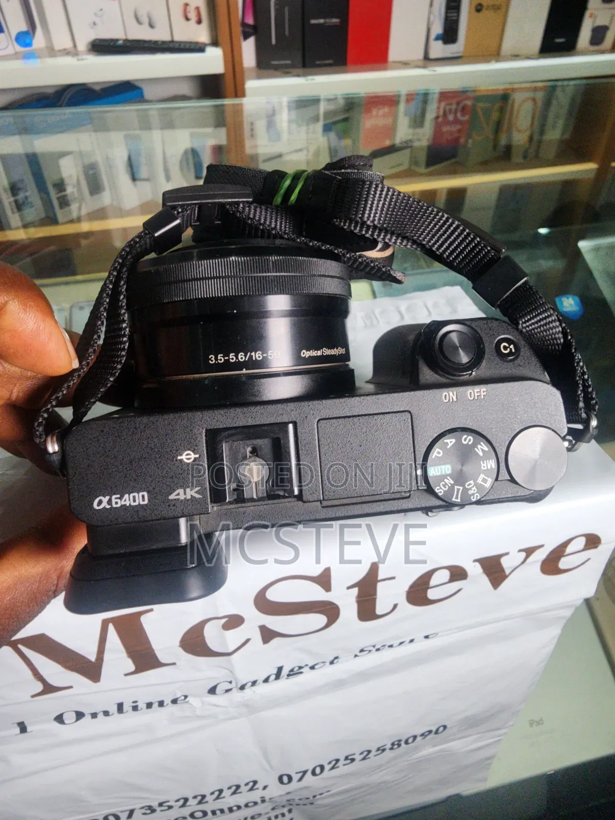 Sony A6400 Mirrorless Camera With 16-50mm E-Mount Lens
