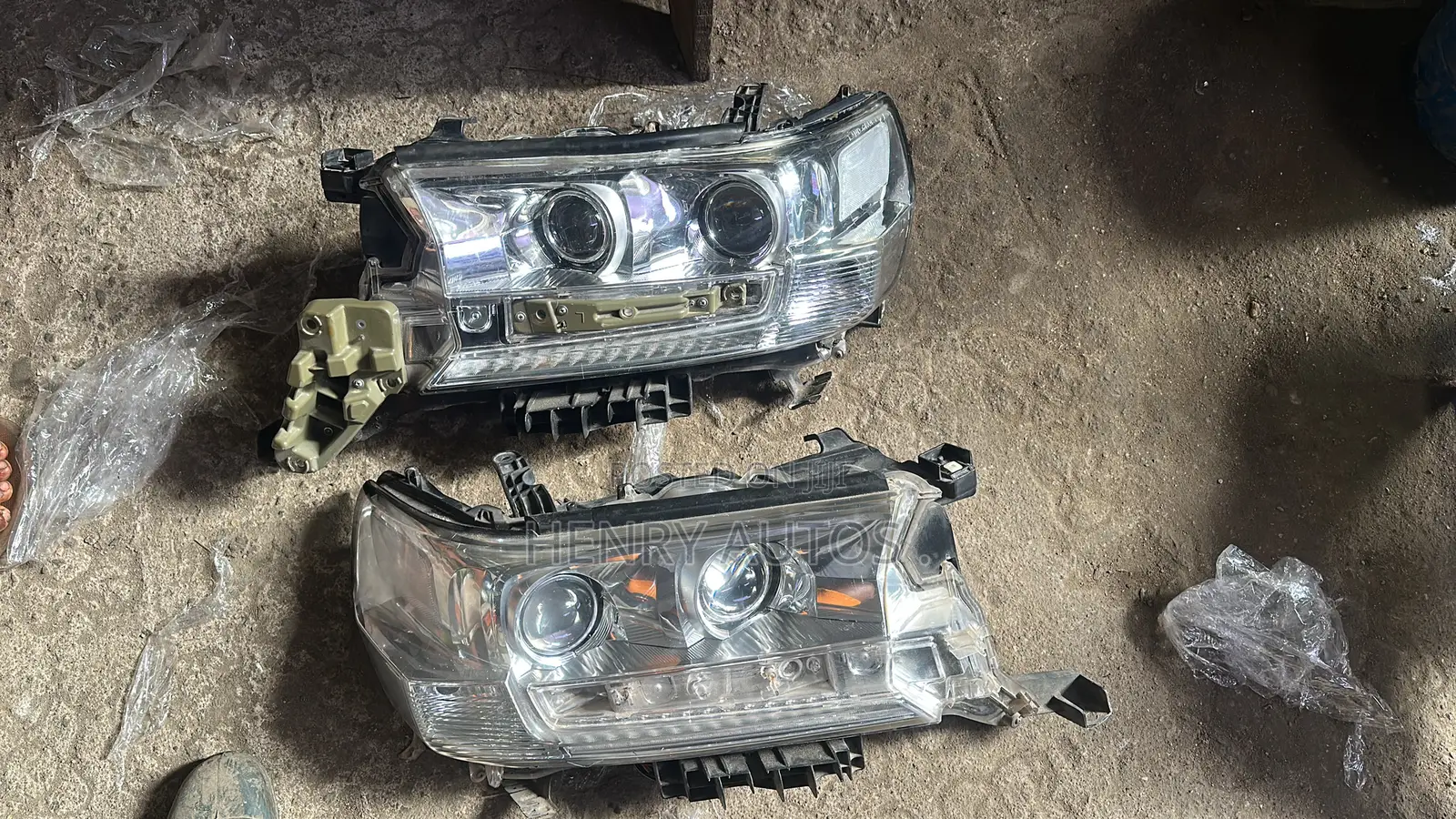 Set Headlamp Land Cruiser 2018