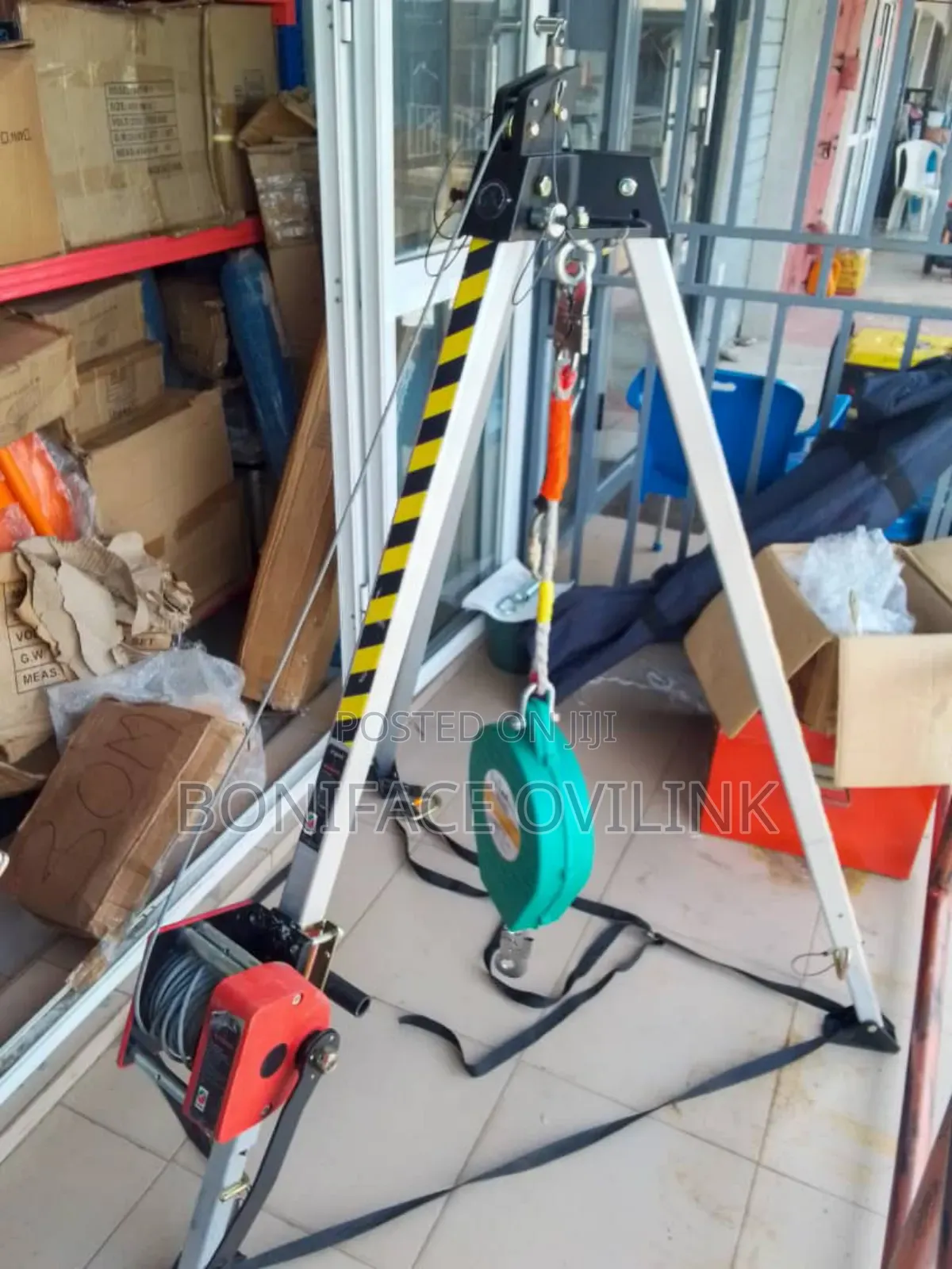 Tripod Kit With Lifting Winch And Fall Arrester For Rescue Tripod