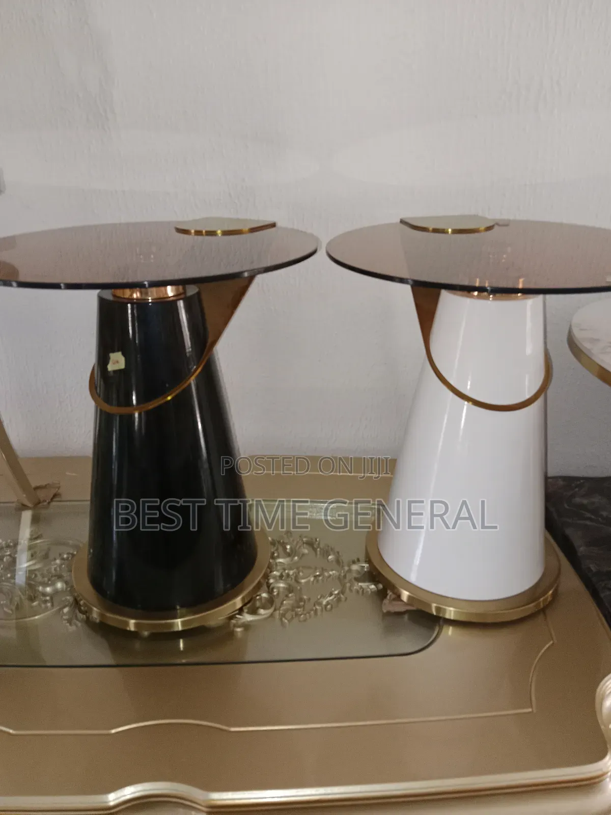 Exclusive High Classic Side Stools Glass Top