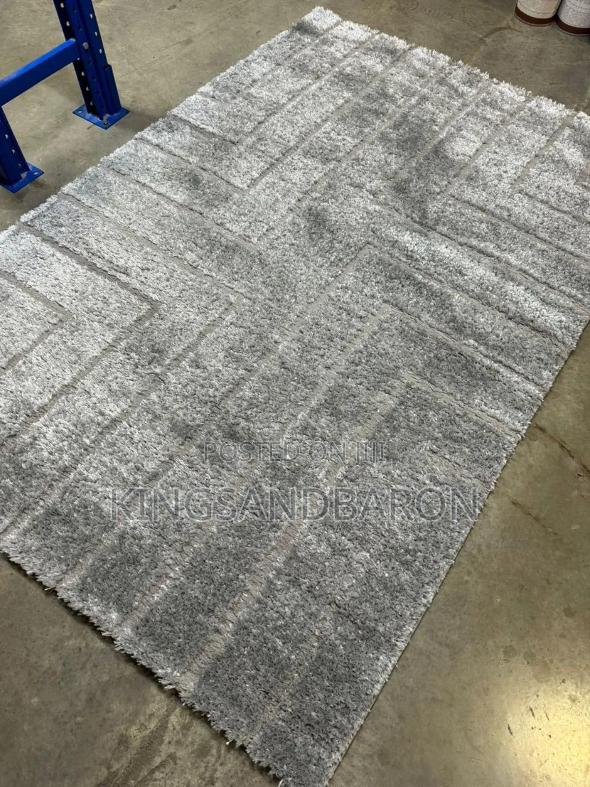 5x7fts Grey Shaggy Center Rug