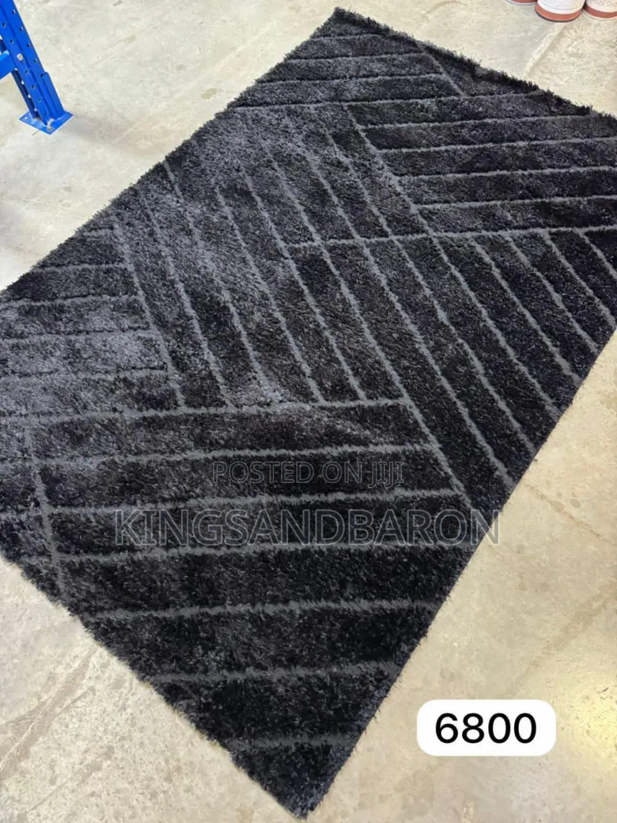 4x6fts Black Shaggy Center Rug