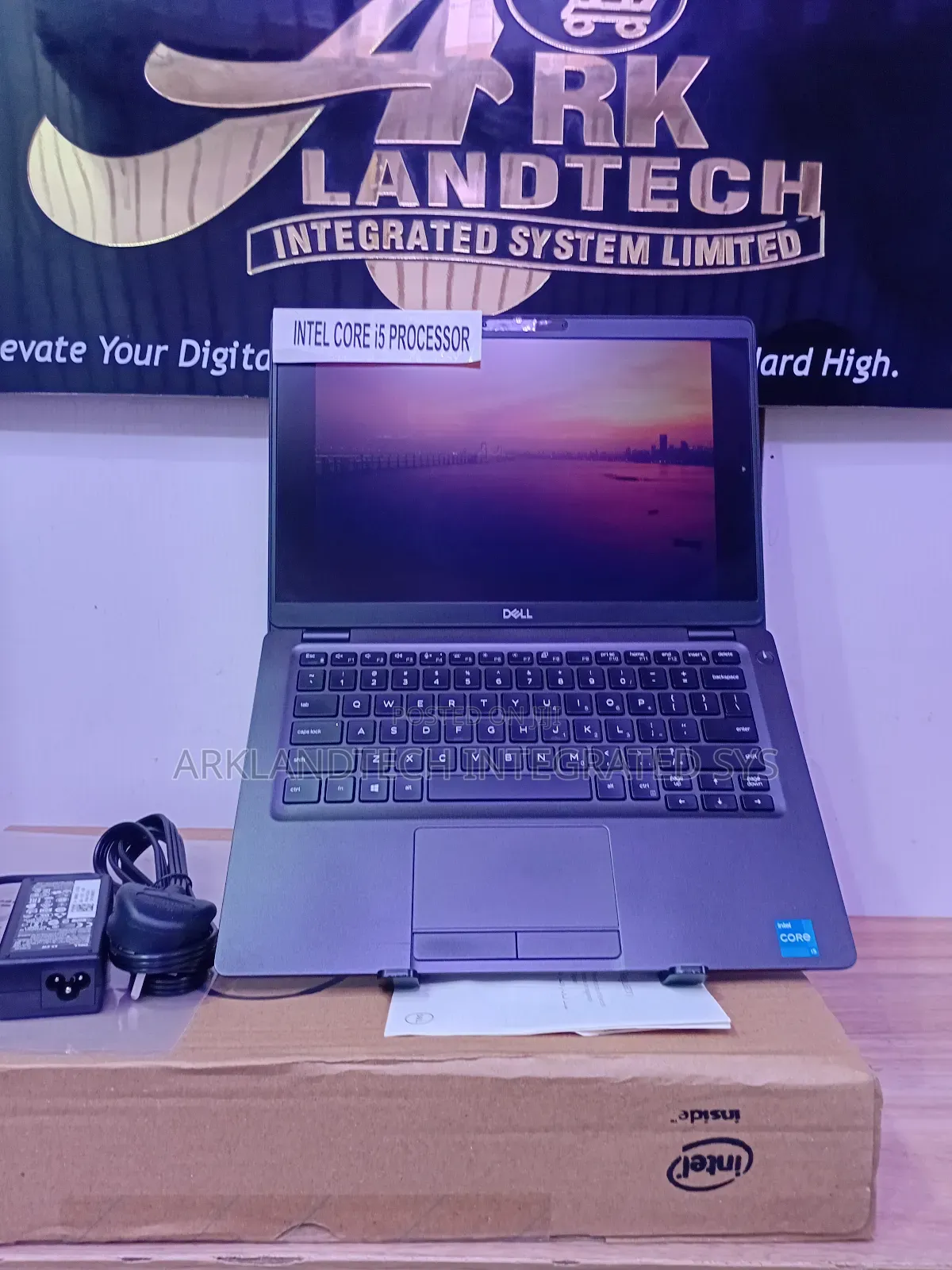 New Laptop Dell Latitude 5400 8GB Intel Core I5 SSD 256GB