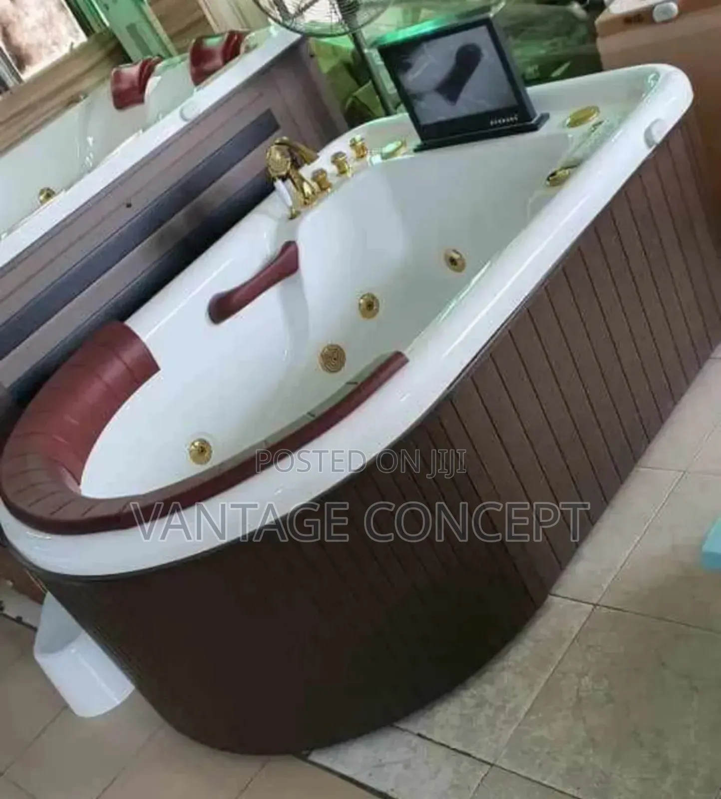 High Classic Jacuzzi