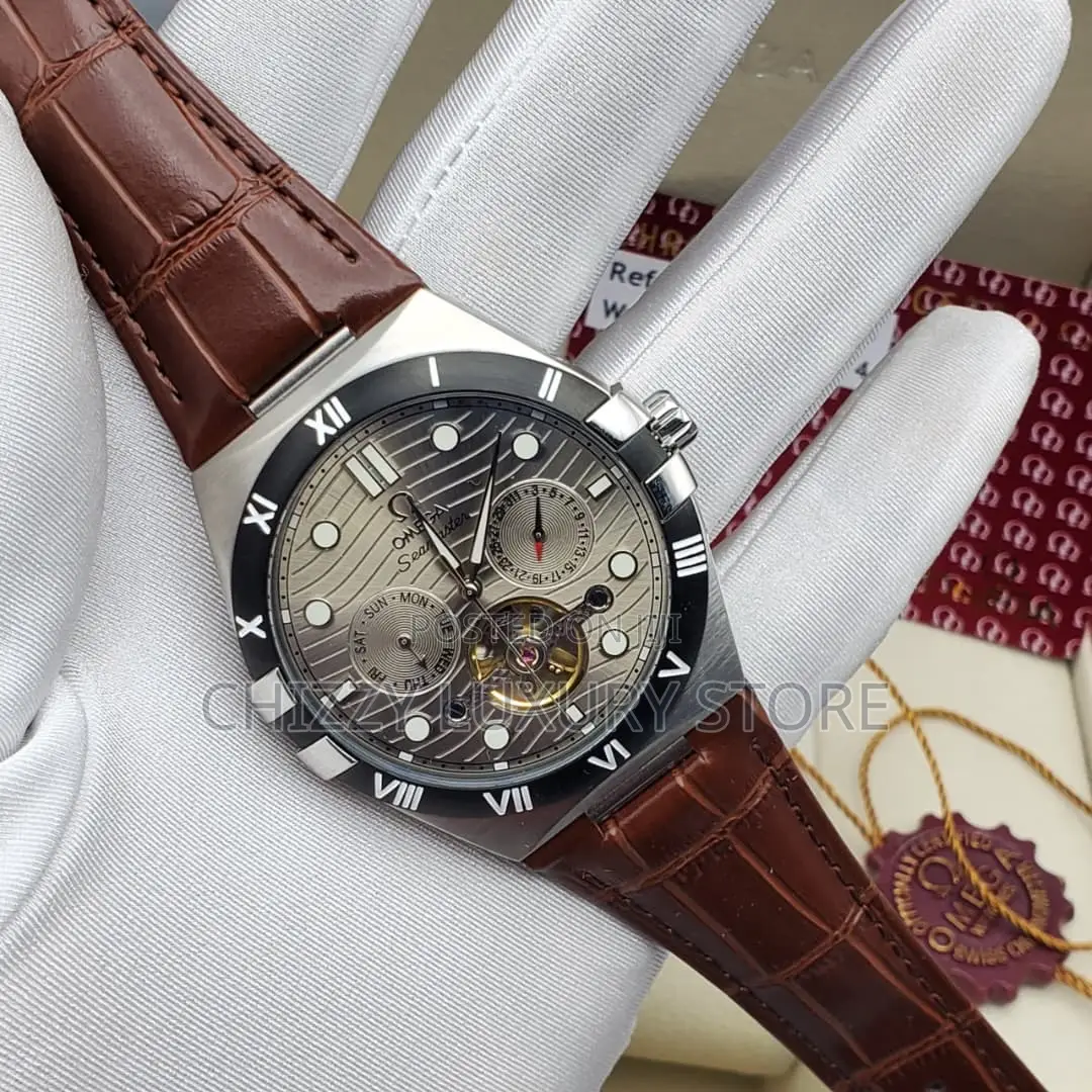 Omega Quality Luxury Men Genuine Leather Wristwatch