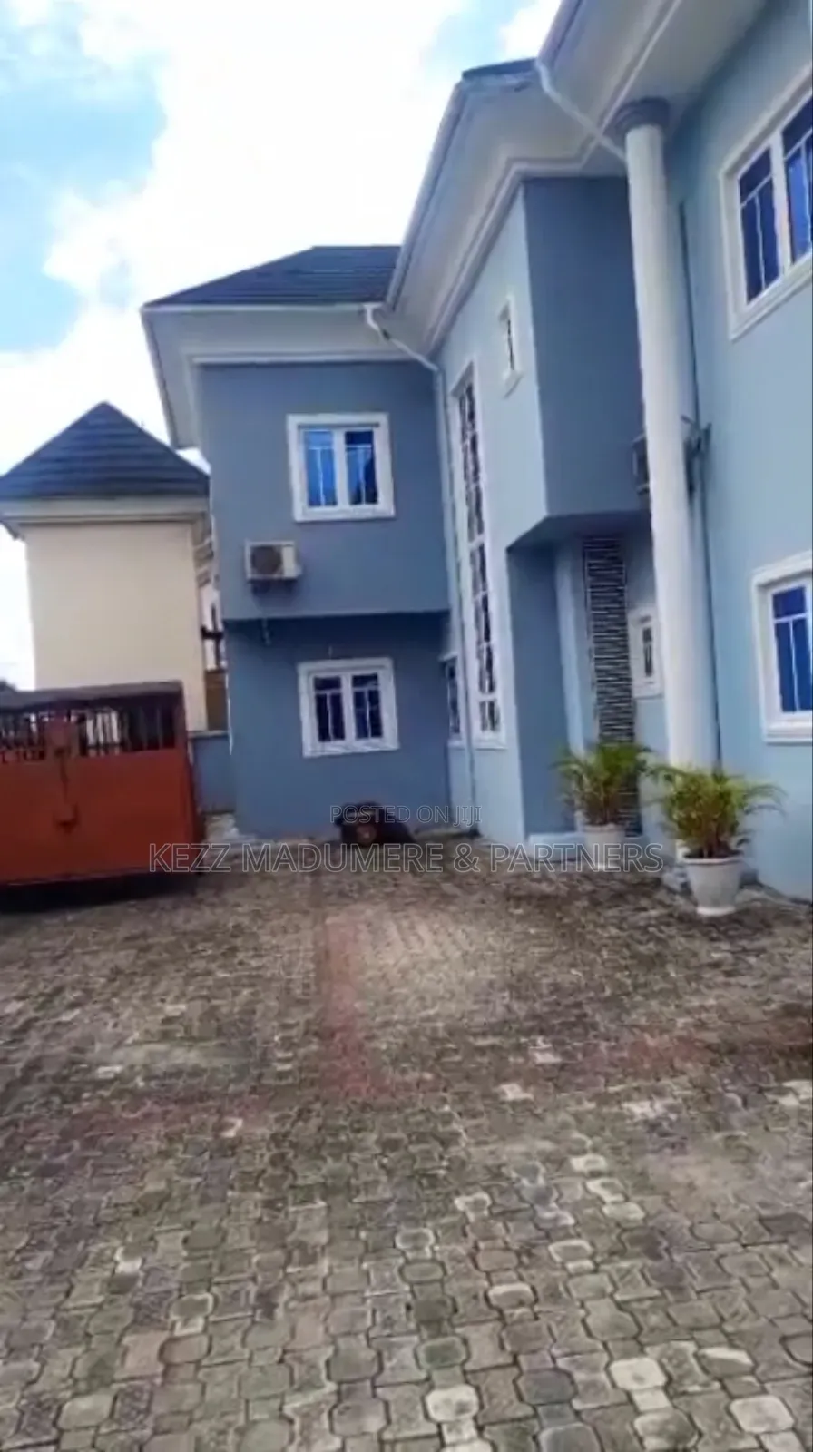 6bdrm Duplex in Dr Peter Odili, Port for sale