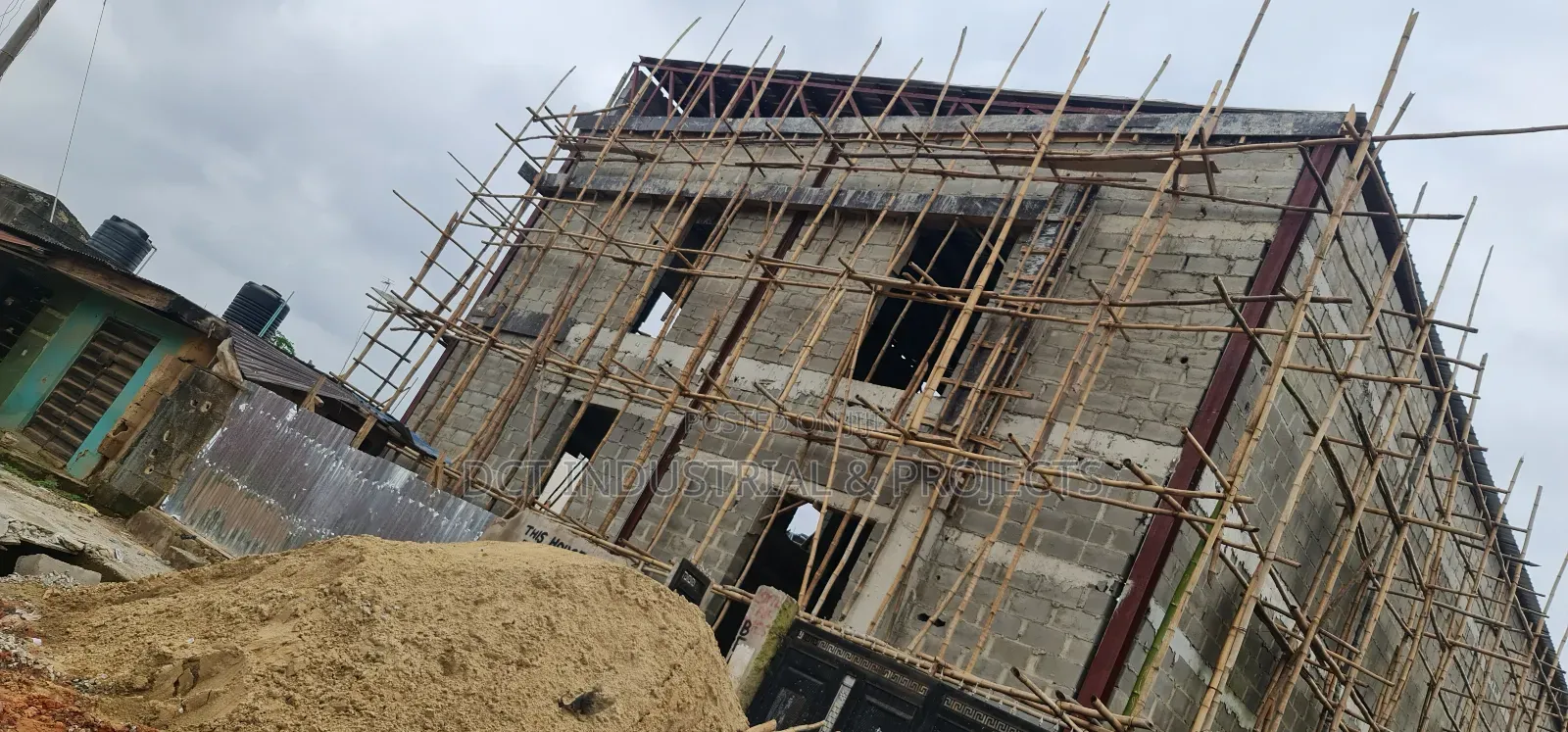 Warehouse Fabrications / Large Hall Space / Constructions