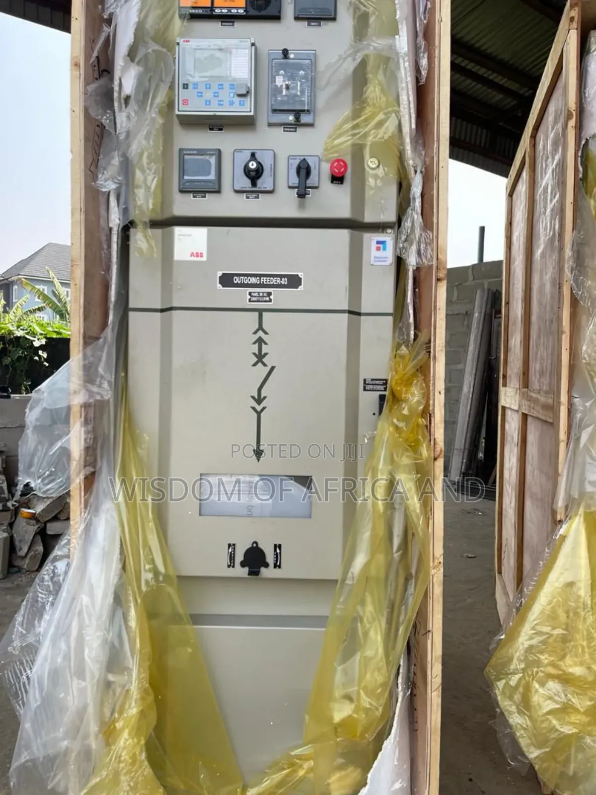 Vucumm Circuit Breaker Indoor and Outdoor