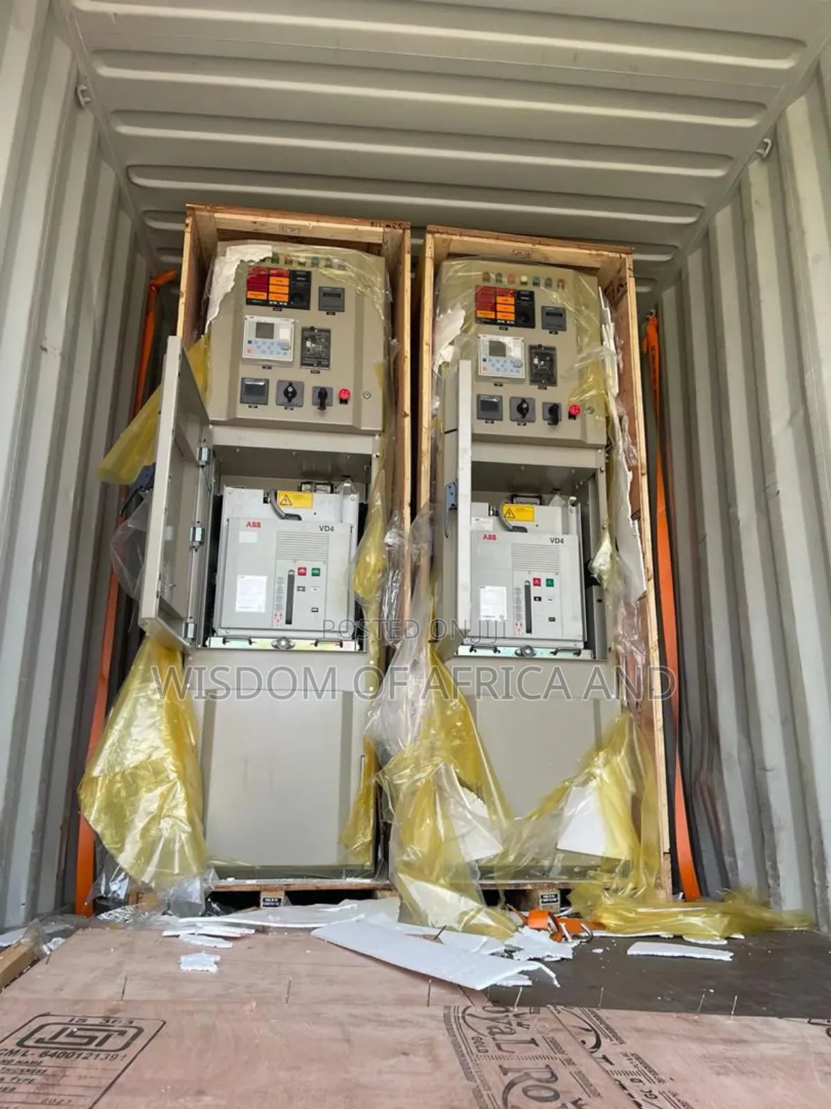 Vucumm Circuit Breaker Indoor and Outdoor