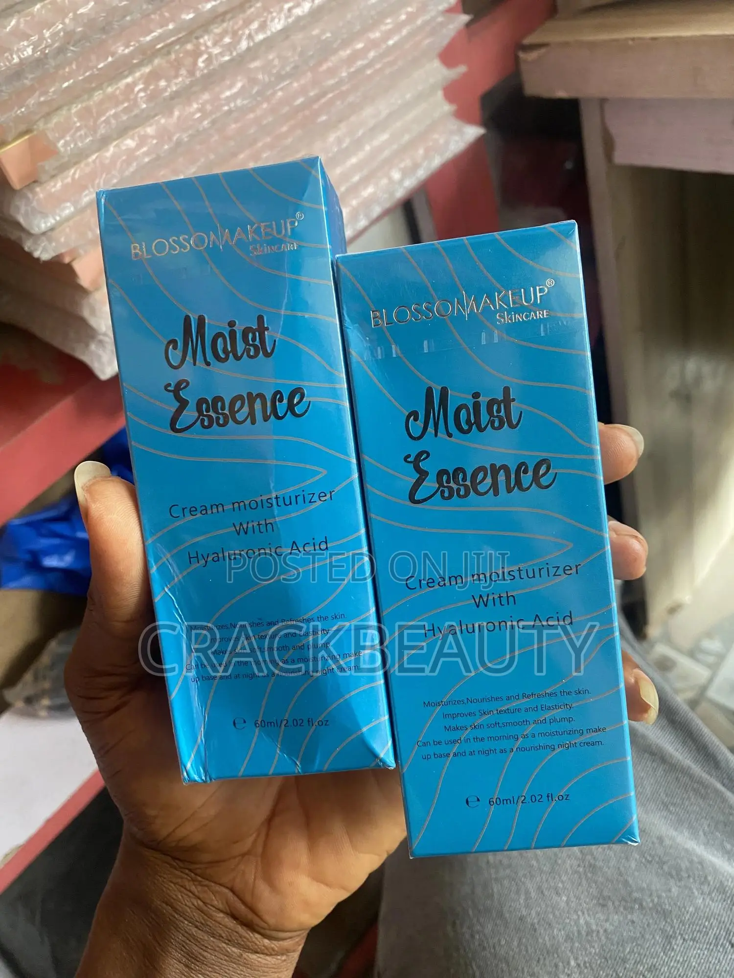 Blossom Makeup Moist Essence, Cream Moisturizer With Hydraulic Acid.