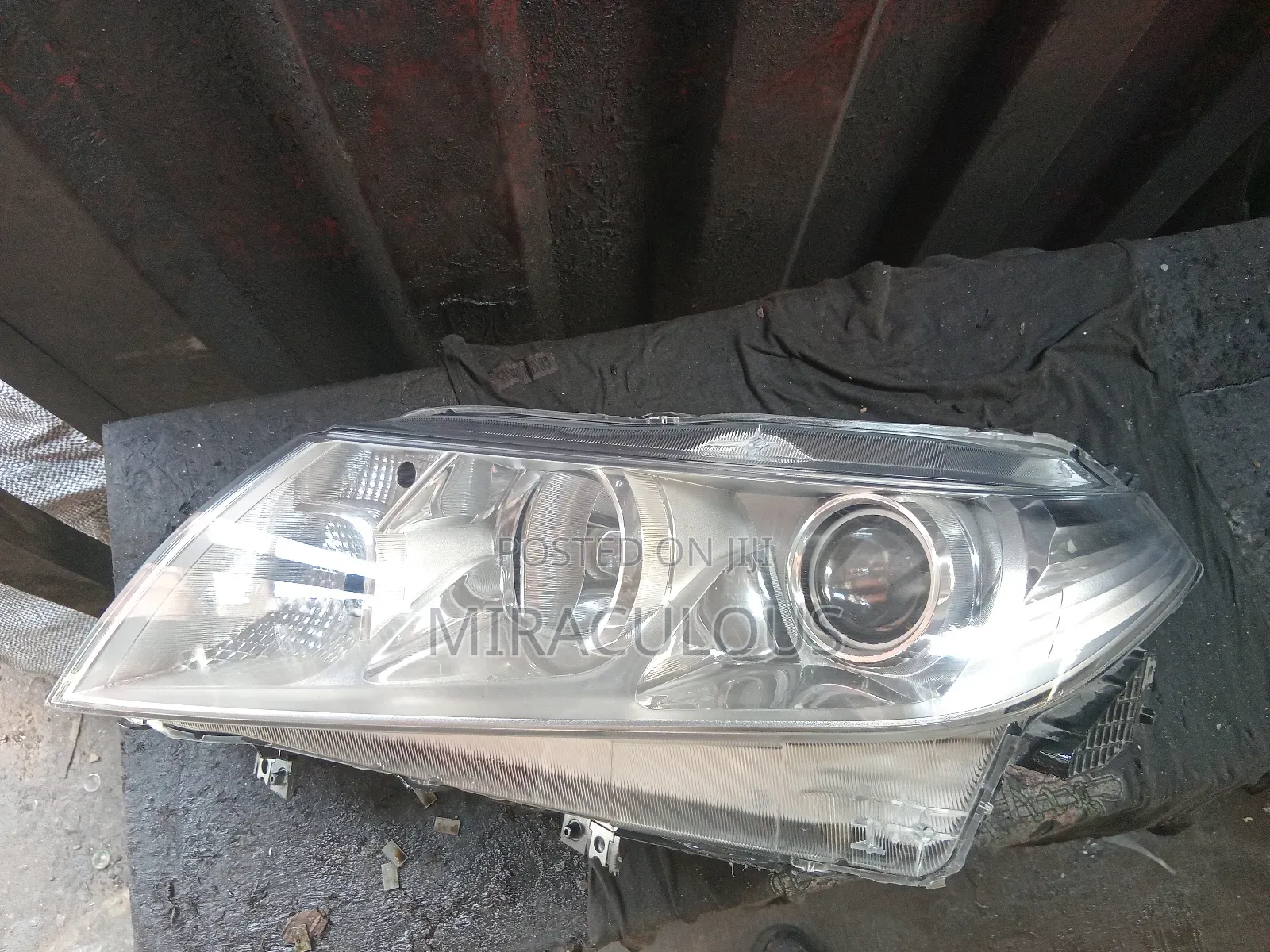 Headlight Suzuki Vitara 2018 Model