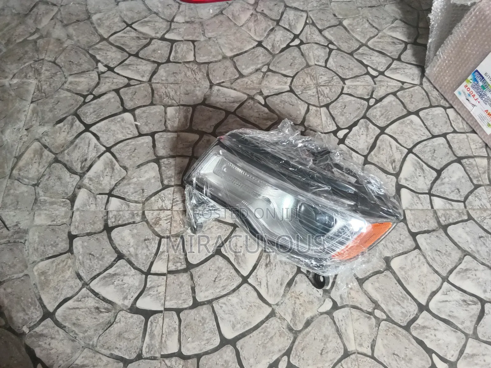 Headlight Jeep Cherokee 2020 Model