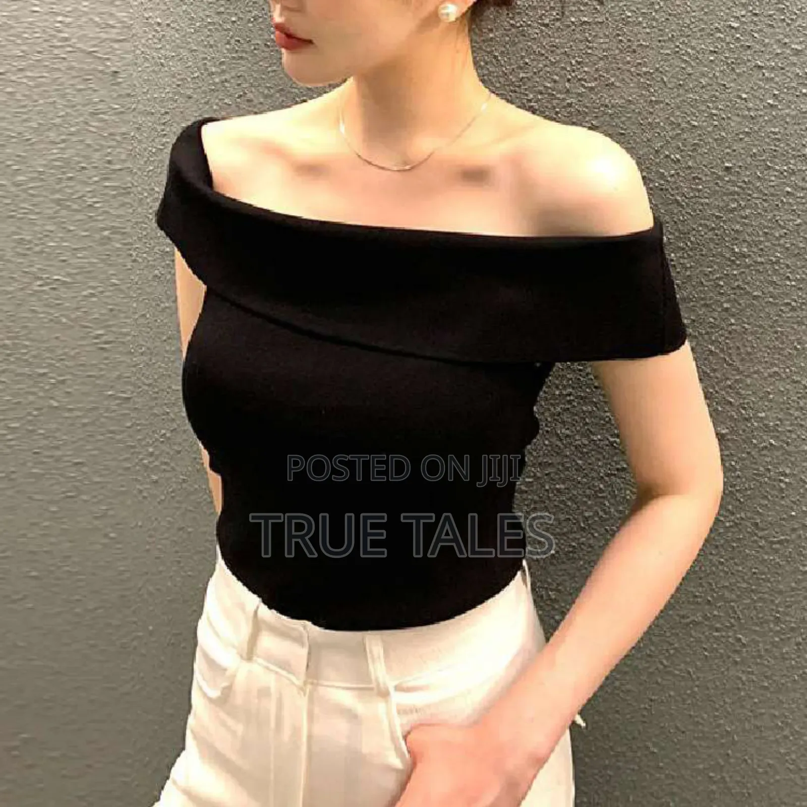 Ladies Halter Neck Stretchy Top