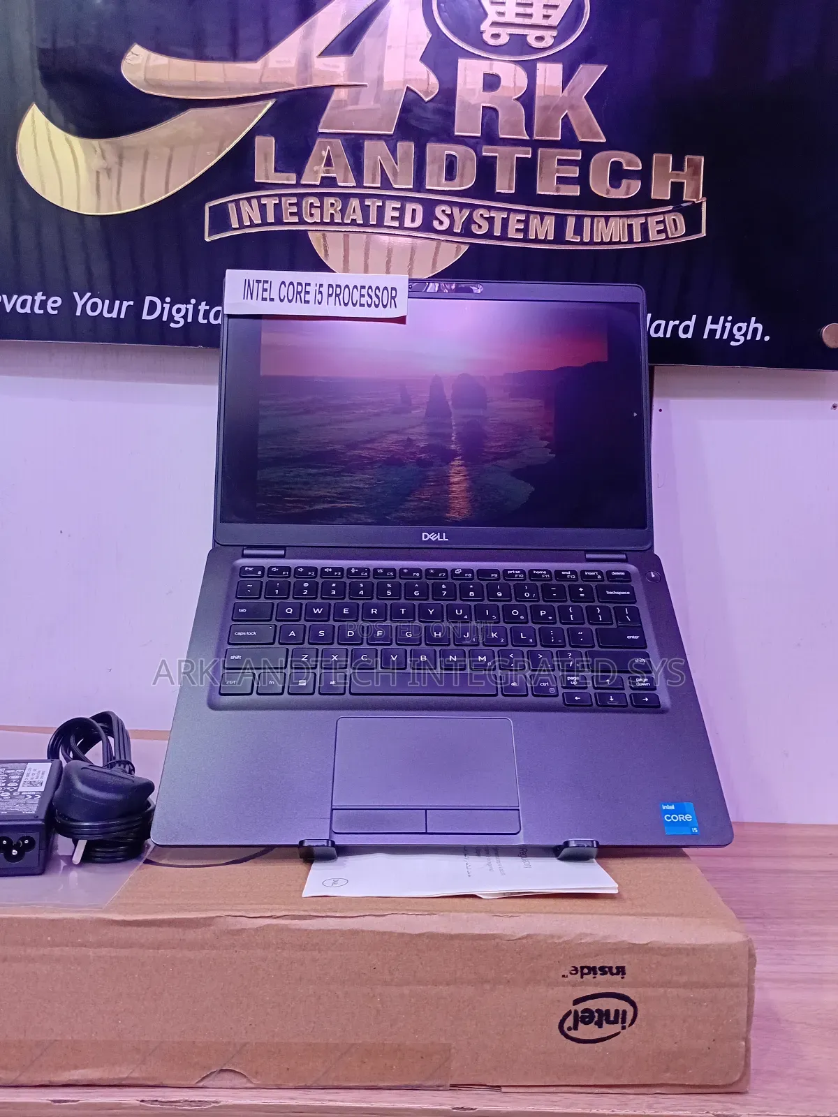 New Laptop Dell Latitude 5285 12GB Intel Core I5 SSD 256GB