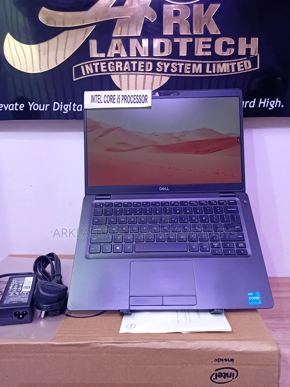 New Laptop Dell Latitude 5300 12GB Intel Core I5 SSD 256GB