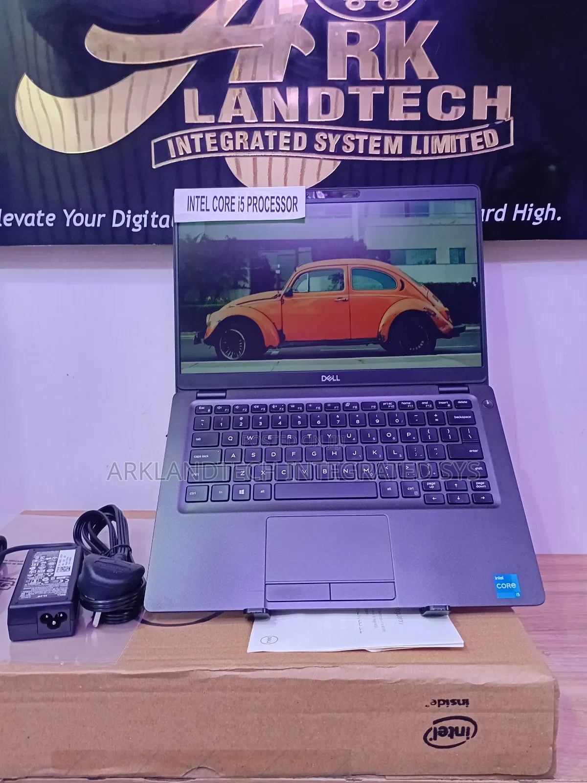 New Laptop Dell Latitude 5300 8GB Intel Core I5 SSD 512GB