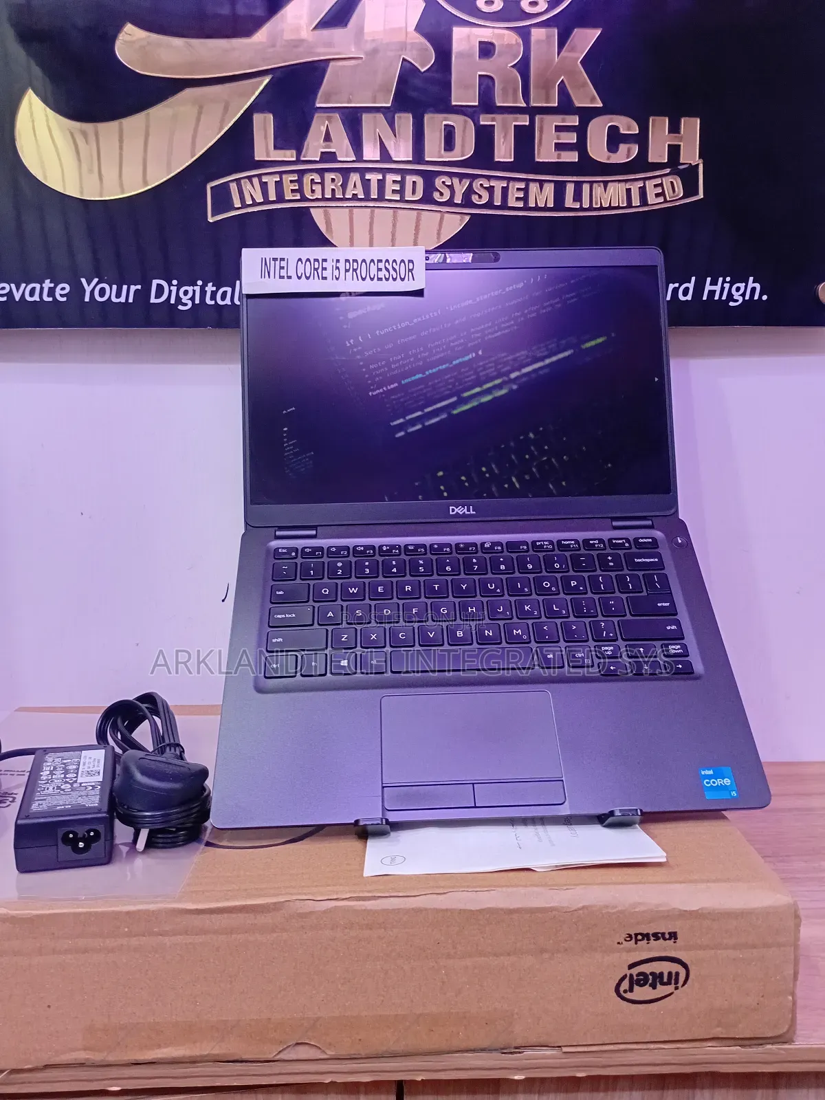 New Laptop Dell Latitude 5310 12GB Intel Core I5 SSD 256GB