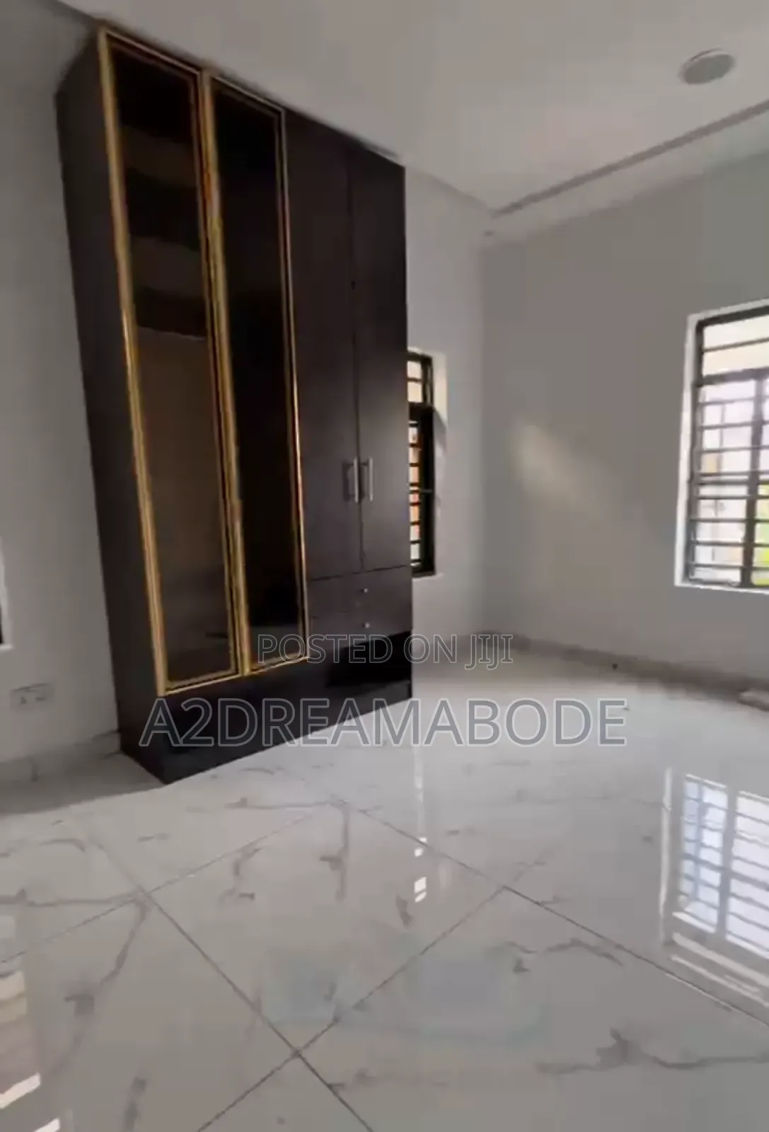 4bdrm Duplex in Magodo Phase 1 for sale