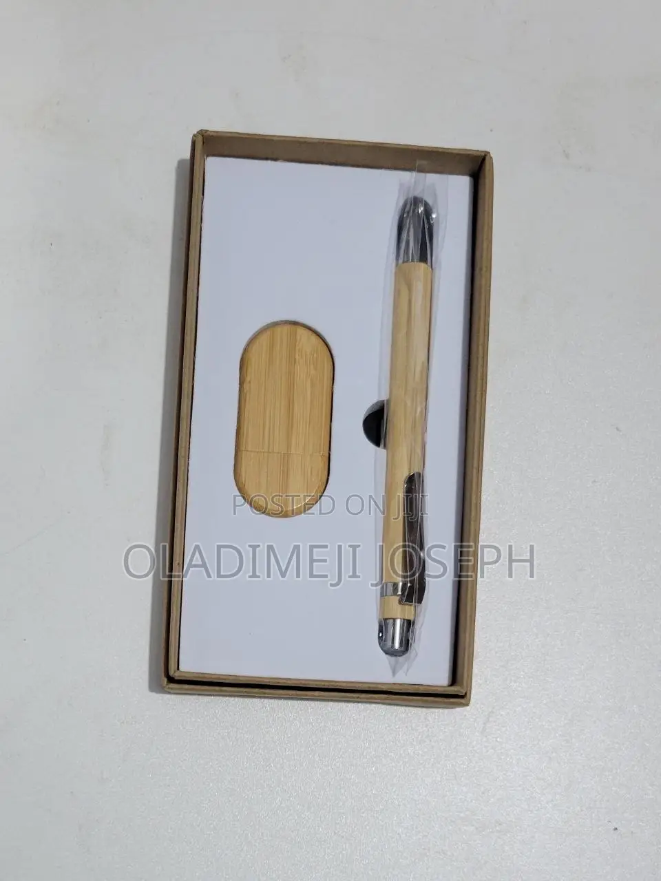 2-N-1 Wooden Flash Drive and Pen