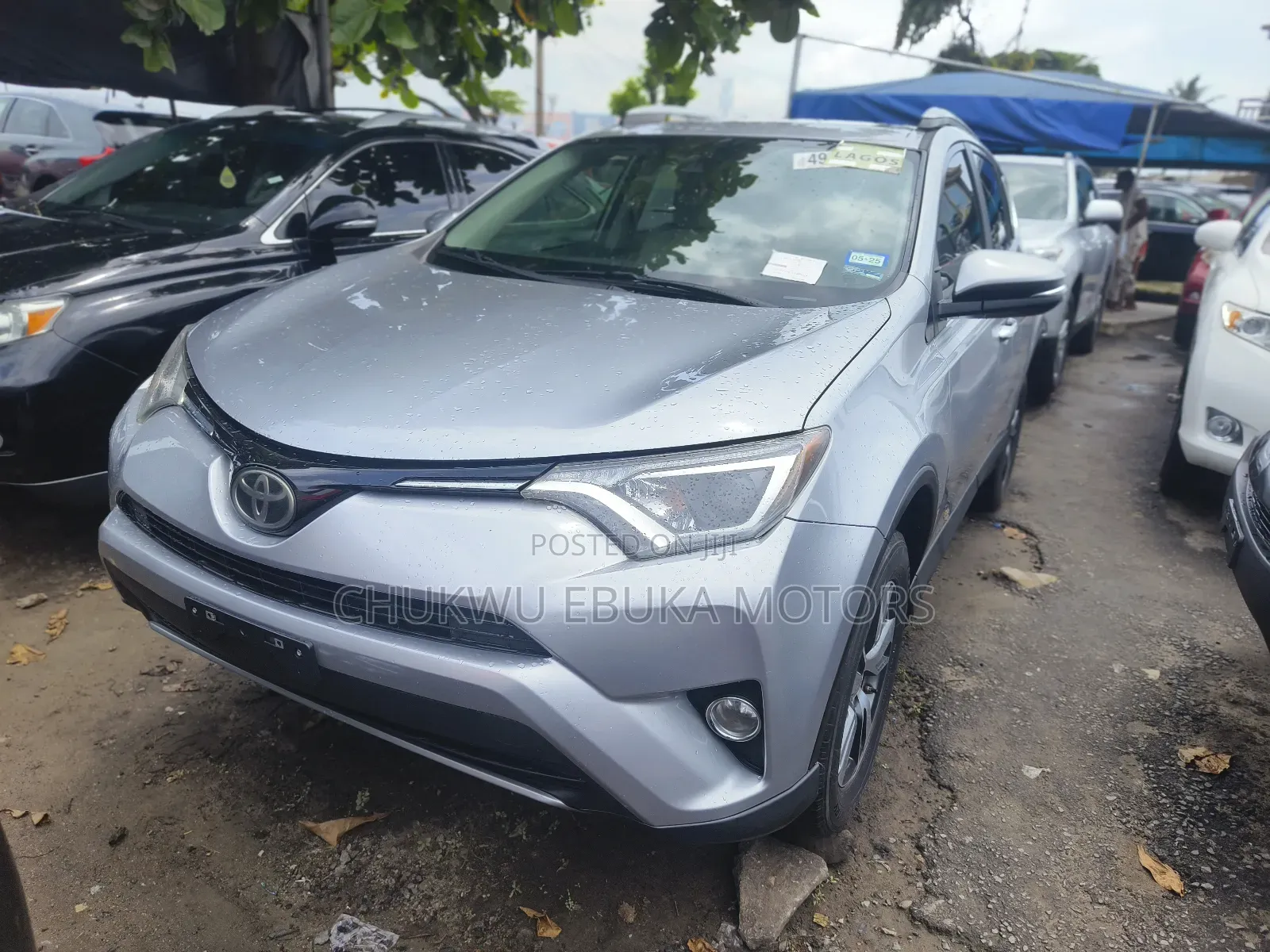 Toyota RAV4 XLE AWD (2.5L 4cyl 6A) 2017 Silver